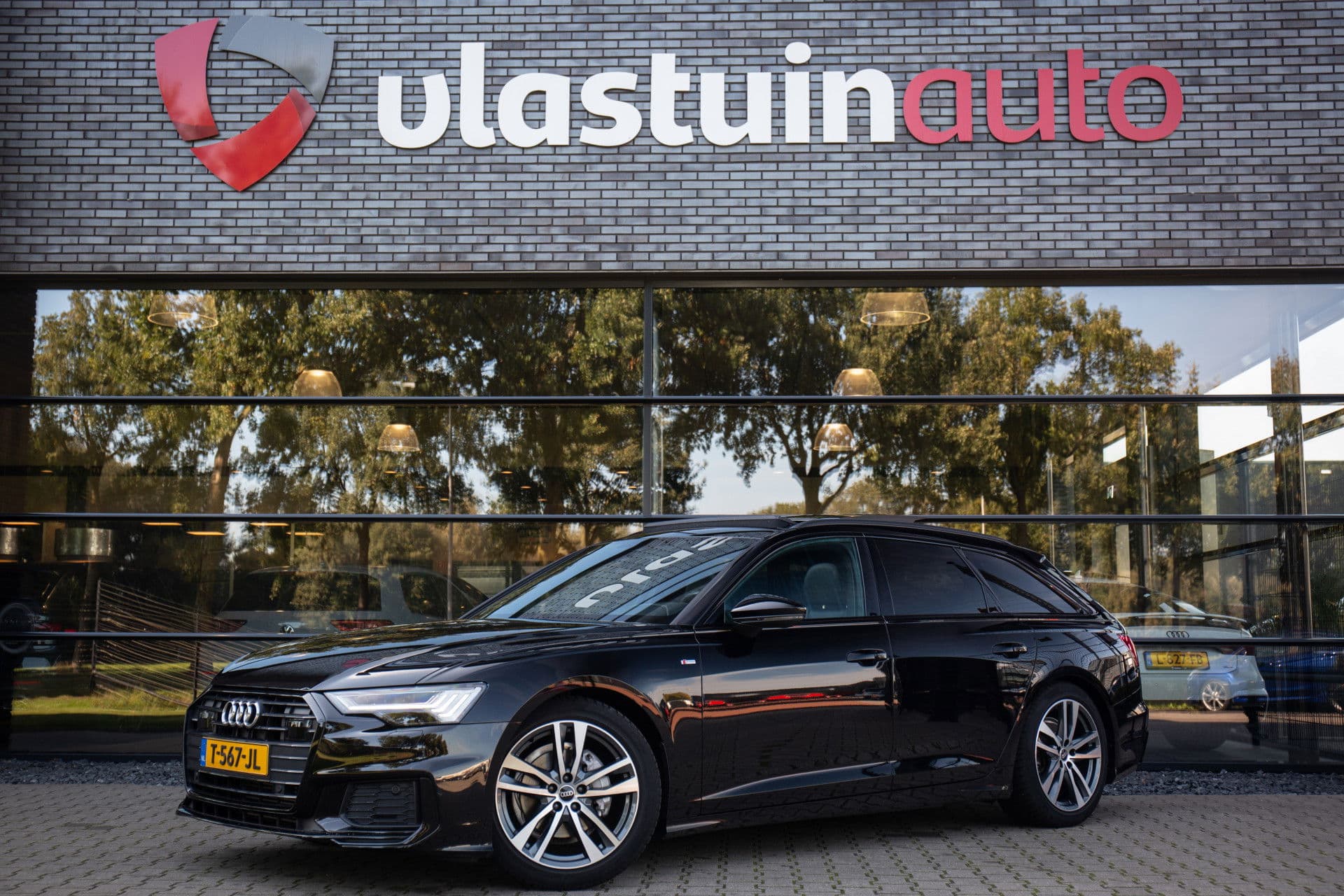 Audi A6 Avant 40 TFSI S edition Competition , Panoramadak, Trekhaak, Adaptive cruise,