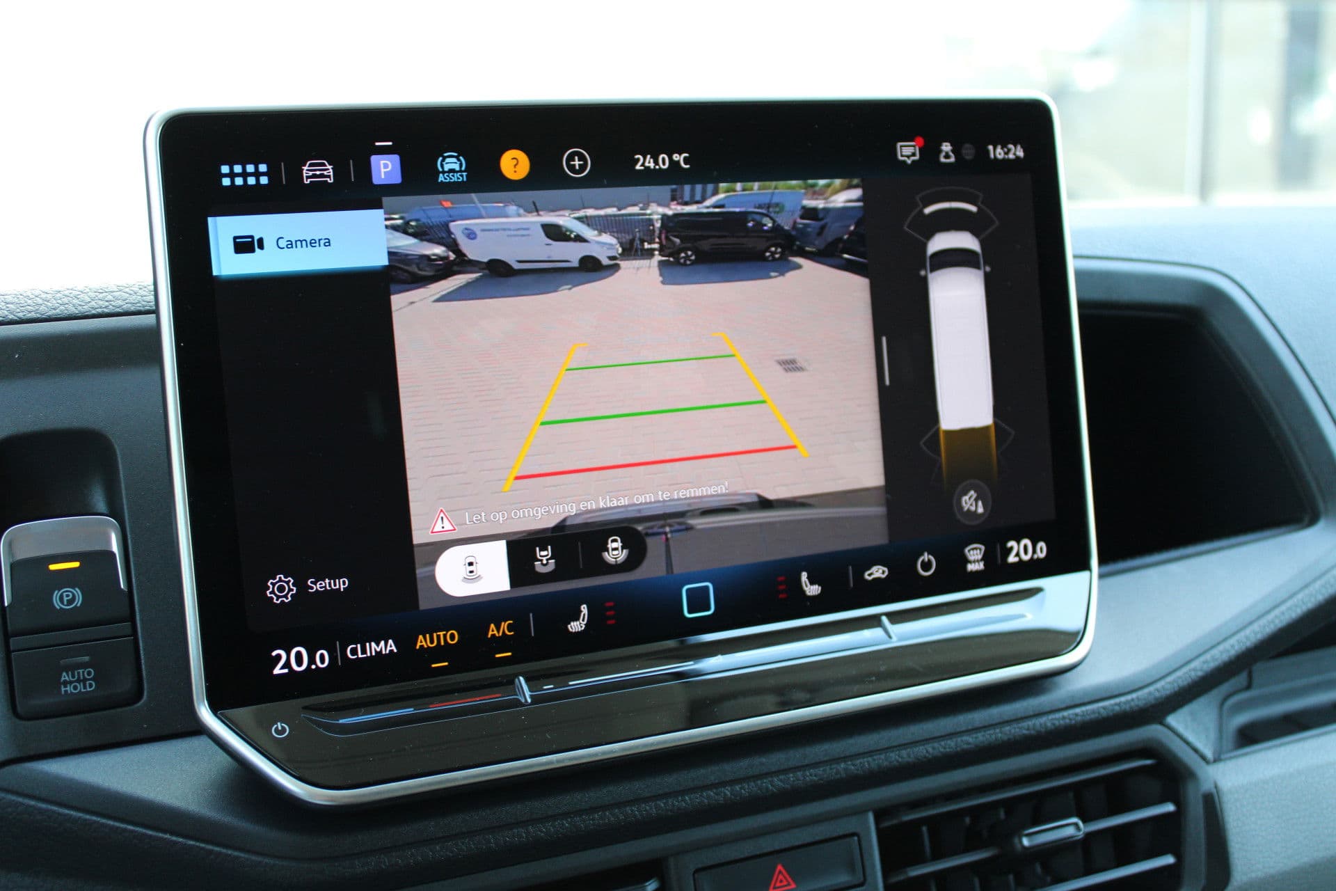 Volkswagen Crafter 35 2.0 TDI L3H2 177pk - Facelift - Navigatie - LED - Geveerde stoel - Virtual cockpit - Camera - Verwarmd stuur - Stoelverwarming - Rijklaar thumbnail 17