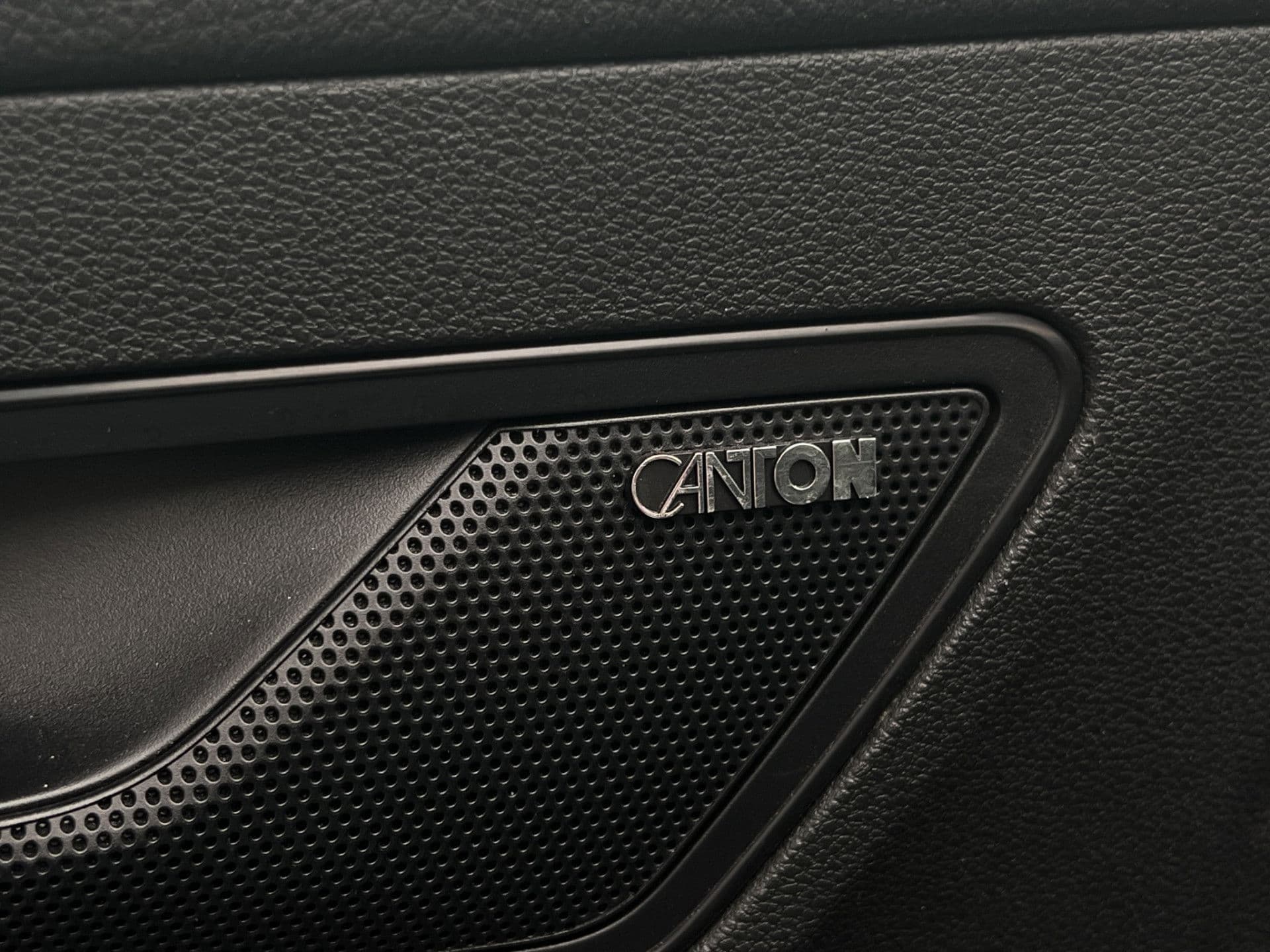 Škoda Karoq 1.5 TSI ACT Sportline Business | Pano | Adaptive | Trekhaak | Canton | Dodehoek det. | thumbnail 6