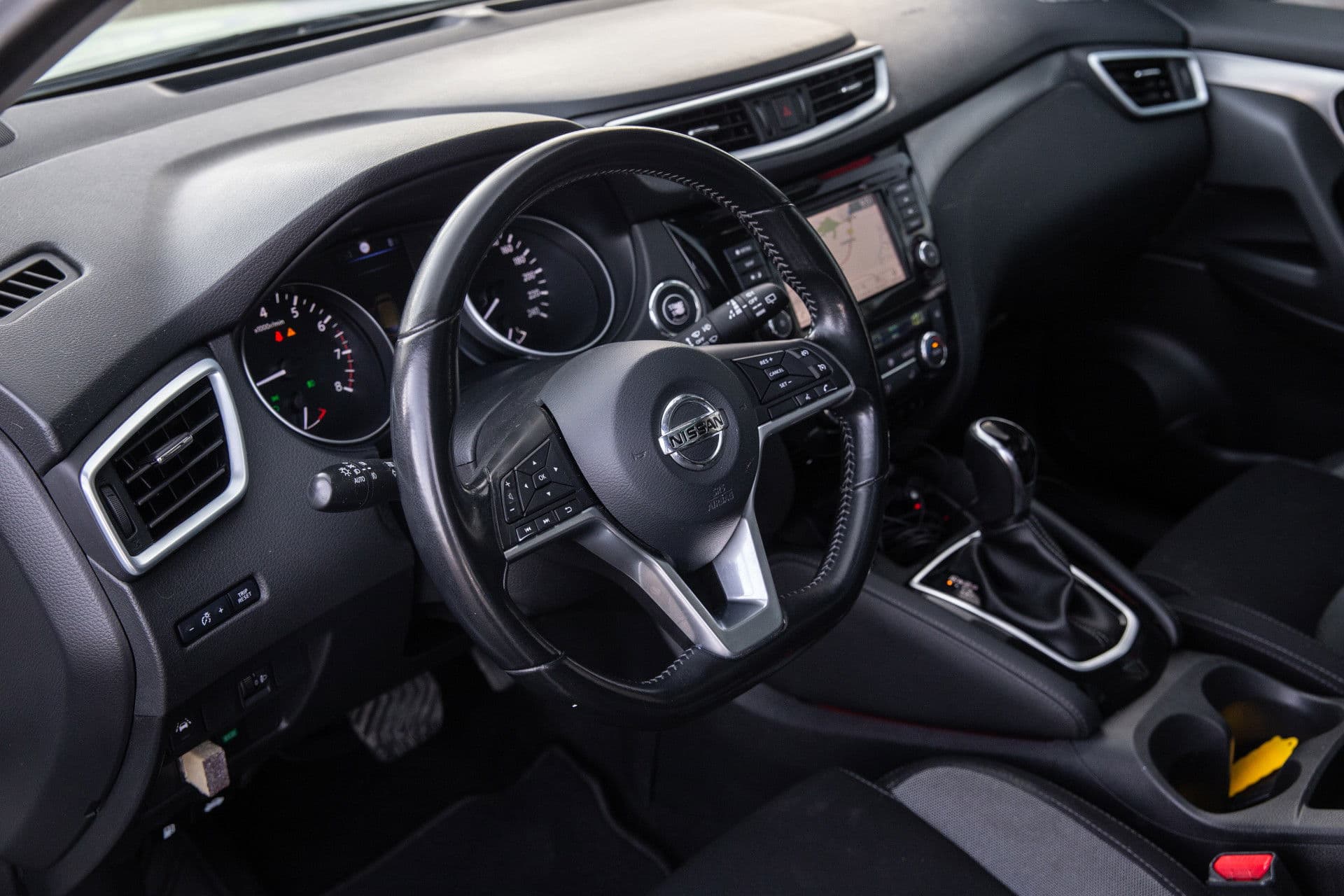 Nissan QASHQAI 1.3 DIG-T N-Connecta , Panoramadak, Trekhaak, thumbnail 5