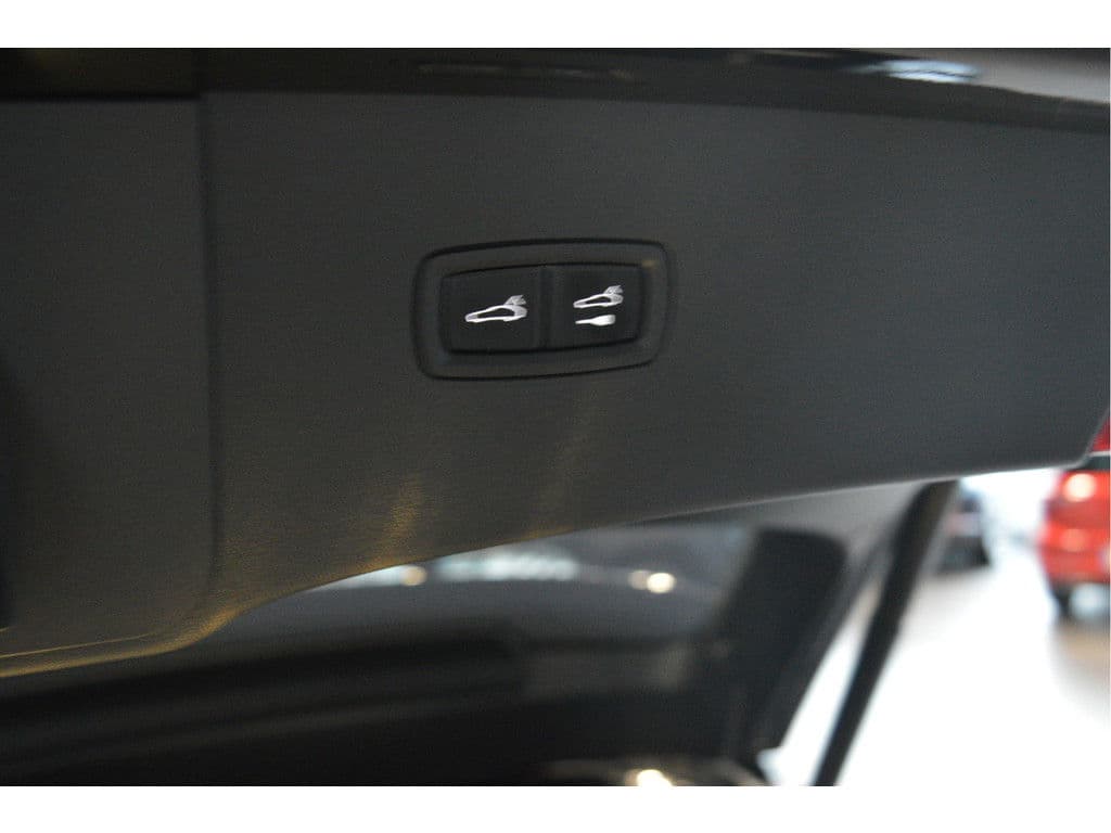 Porsche Cayenne Coupé 3.0 E-Hybrid pano camera Bose leer 22 inch !! thumbnail 8