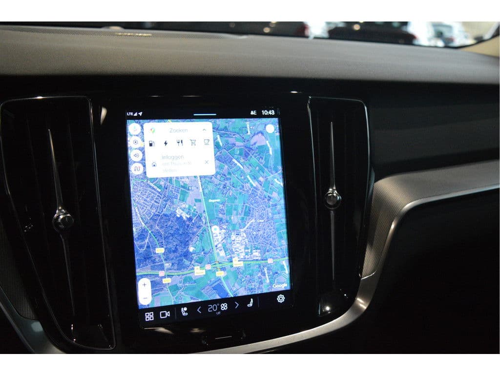 Volvo V60 2.0 T6 Plug-in hybrid AWD Plus Dark leer trekhaak !! thumbnail 21