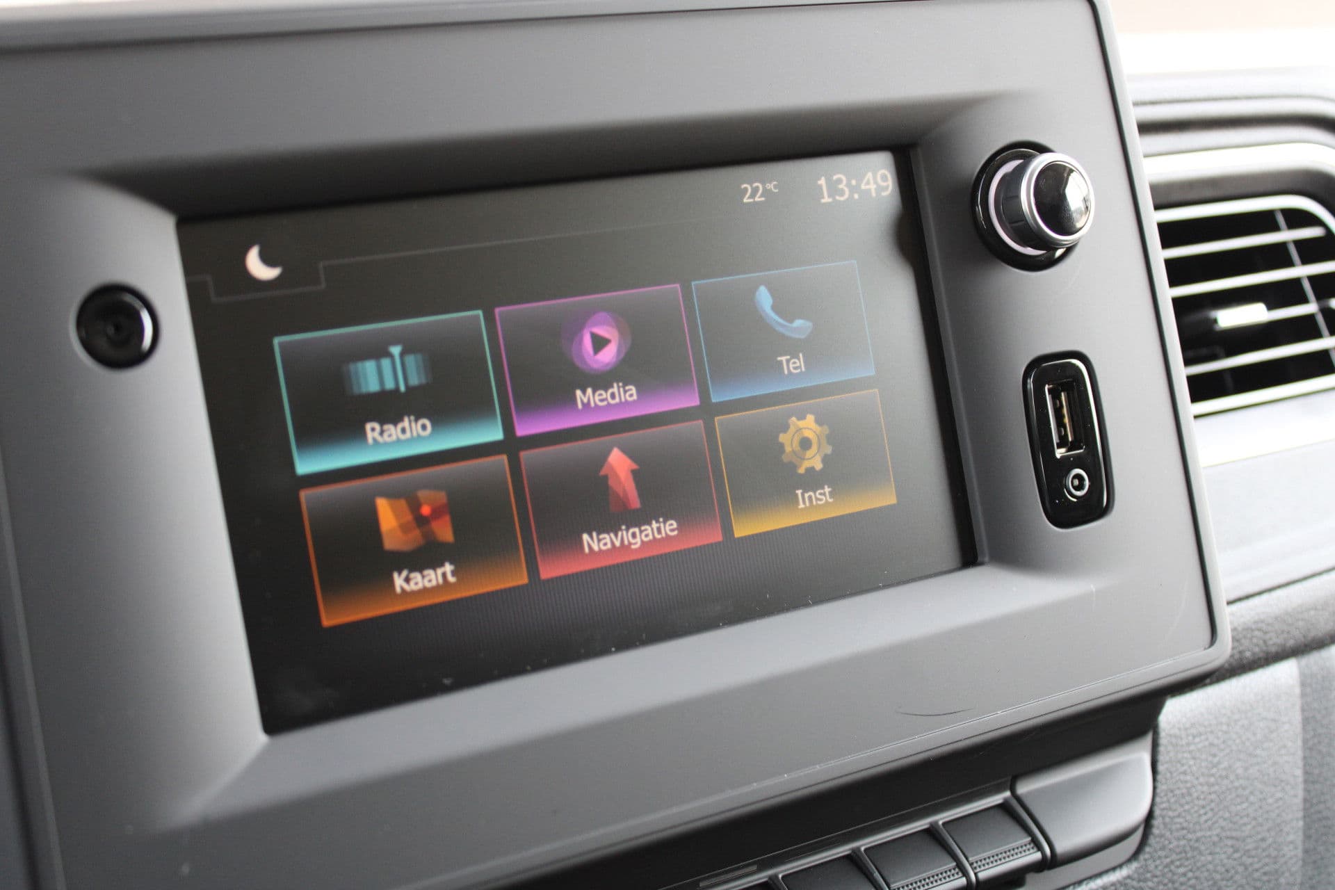 Renault Master T35 2.3 dCi 180pk L3H2 - Airco - Navigatie - Camera - Cruise - Parkeersensoren - 105l tank - Rijklaar thumbnail 11