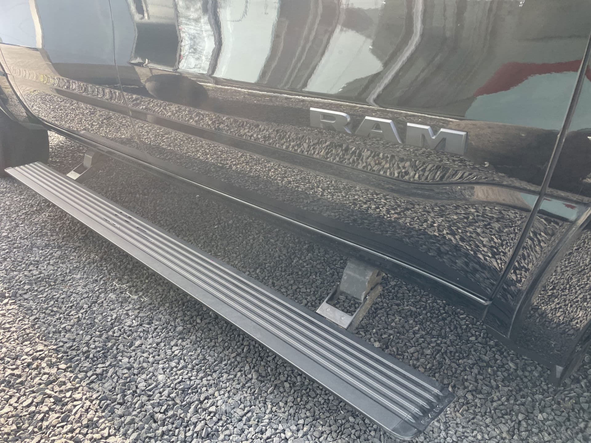 Dodge Ram 1500 5.7 V8 4x4 Crew Cab Limited | Pano | H&K | HUD | Stoelvent thumbnail 32