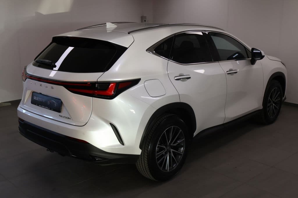 Lexus NX 450h+ AWD Luxury Line | Explorer Pack thumbnail 3