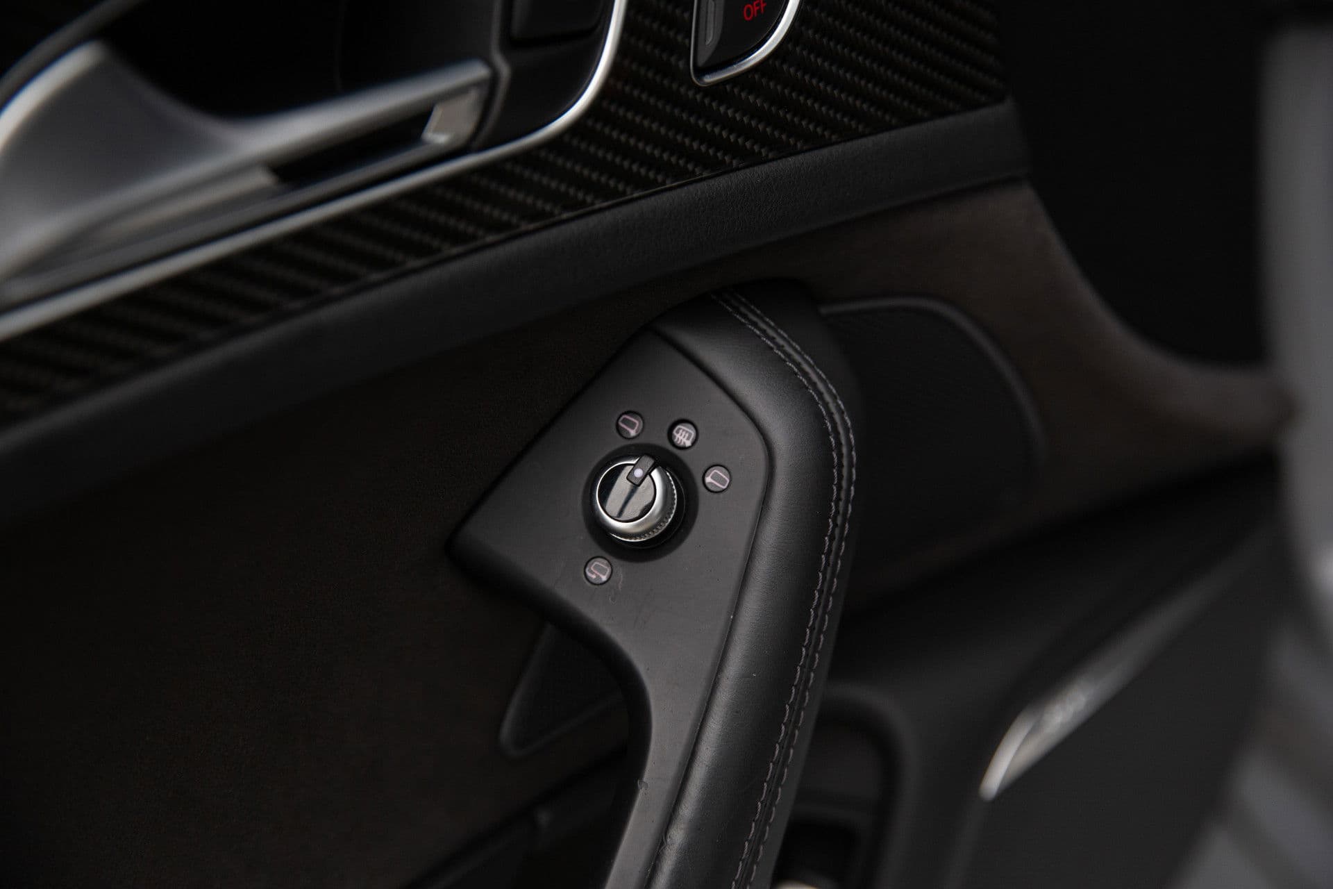 Audi RS6 Avant 4.0 TFSI RS 6 quattro perfomance Origineel NL, Keramisch, Panoramadak, Adap. cruise, thumbnail 30