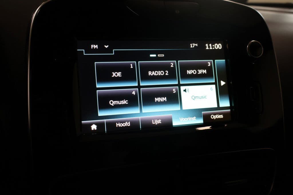 Renault Clio Estate 0.9 TCe Limited | Navi | PDC! thumbnail 21