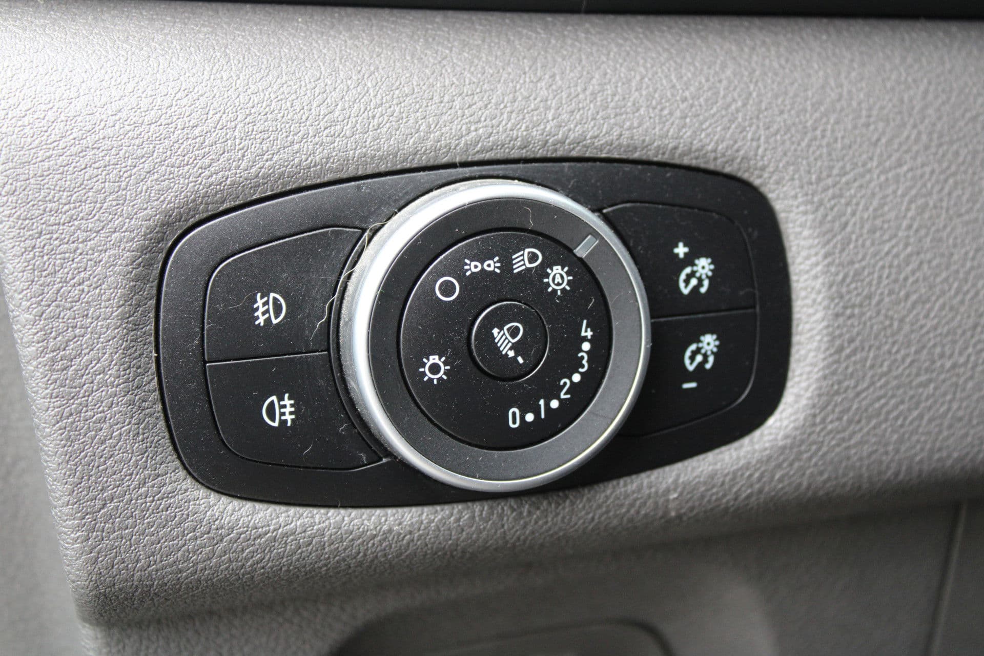 Ford Transit Custom 320 2.0 TDCI L1H1 Tourneo 170pk - Automaat - Leder - ACC - 1+1 stoelopstelling - Bi-Xenon -Stoelverwarming - Rijklaar thumbnail 19