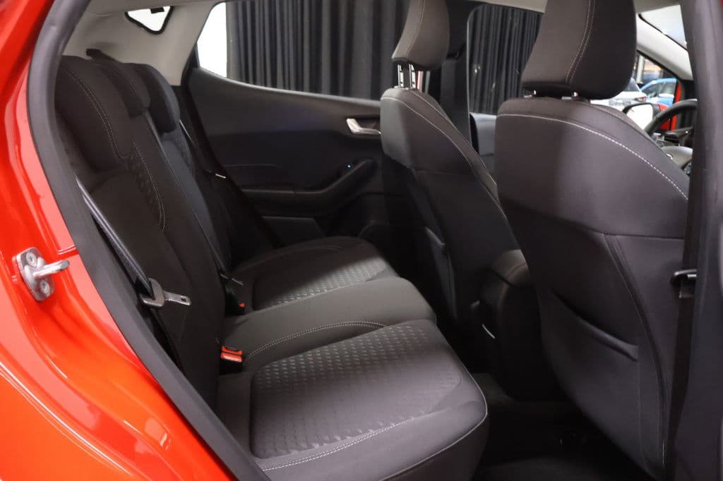 Ford Fiesta 1.0 EcoBoost Hybrid Titanium thumbnail 12