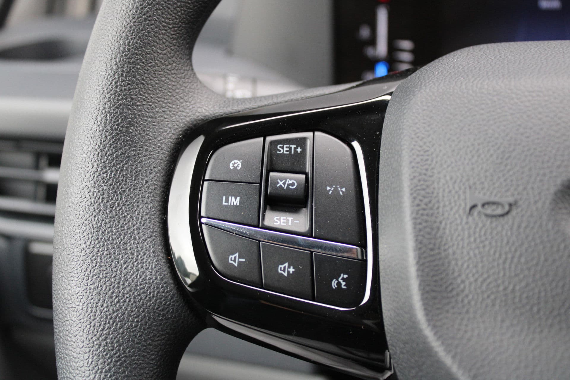 Ford Transit Custom 320 2.0 TDCI L2H1 Trend 136pk - Carplay - Android - LED koplampen - Stoelverwarming - 70l tank - Rijklaar thumbnail 21