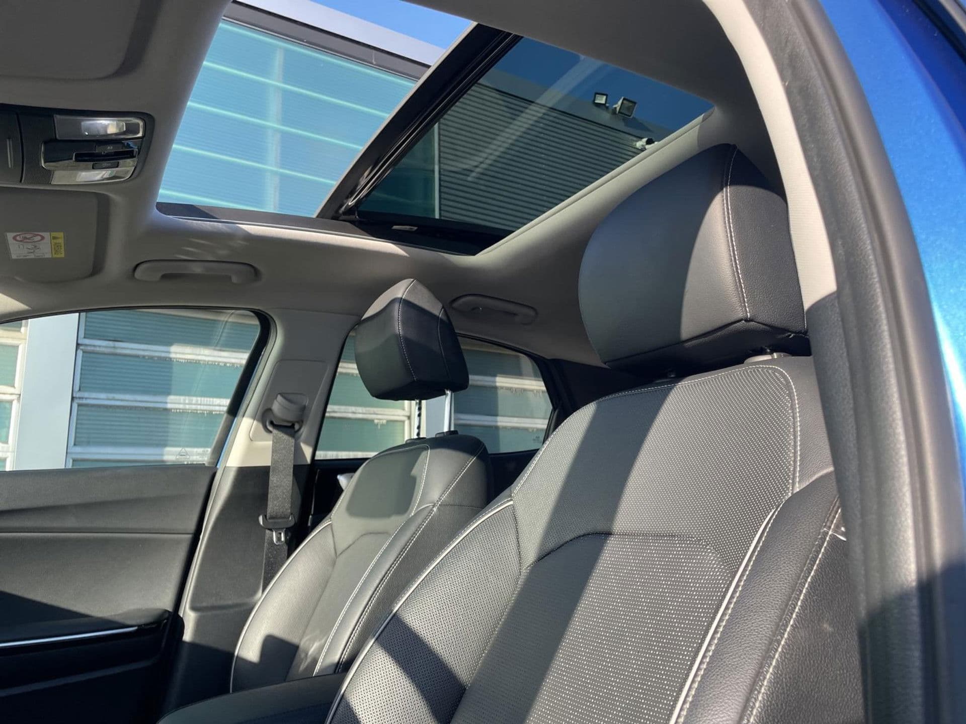 Kia Xceed 1.6 GDi PHEV ExecutiveLine | Pano | Leder | Stoel vent. | Dealer onderhouden thumbnail 2