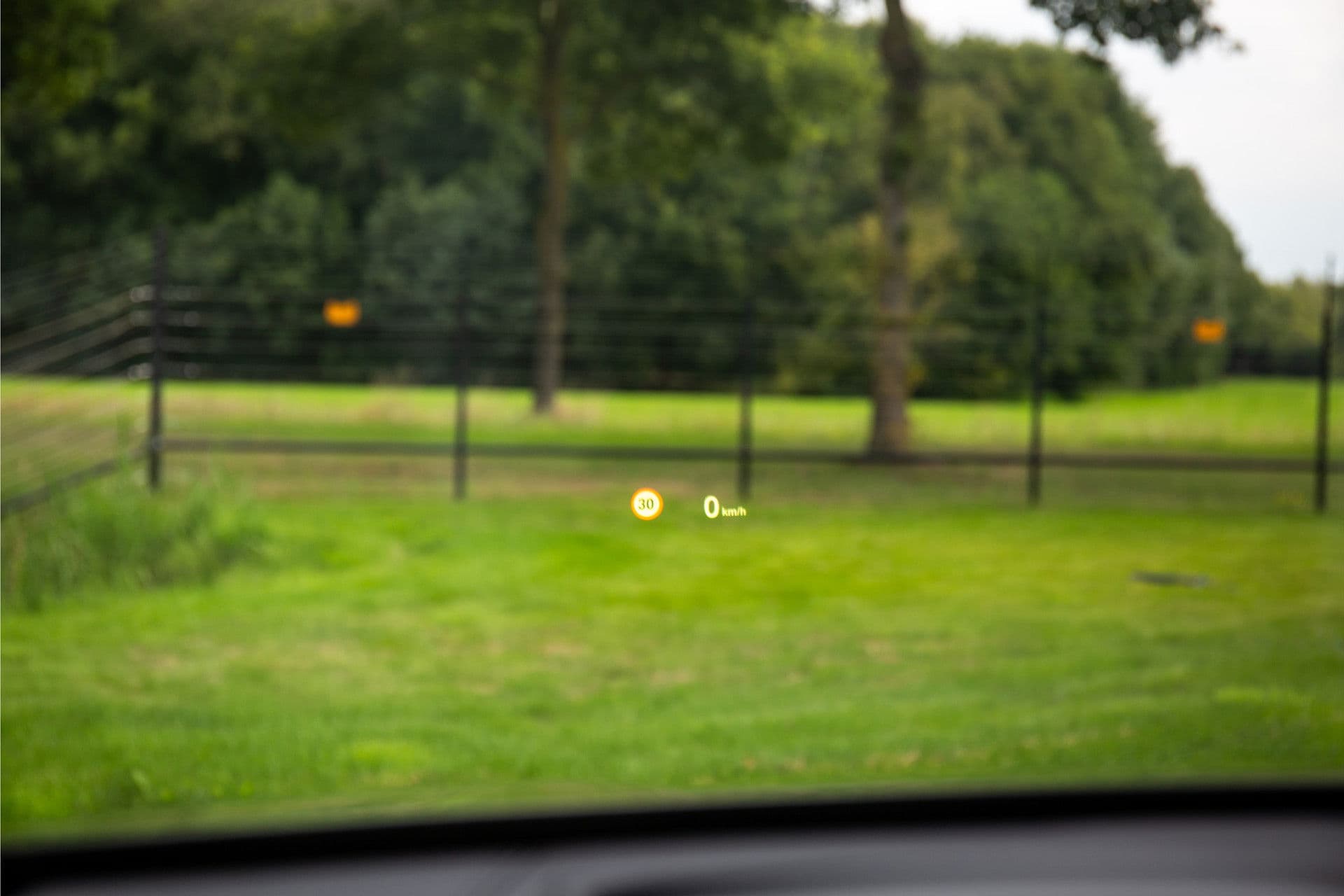 BMW X2 sDrive20i Business Edition , M-Sport, Panoramadak, Head-up display, BMW-Led thumbnail 12