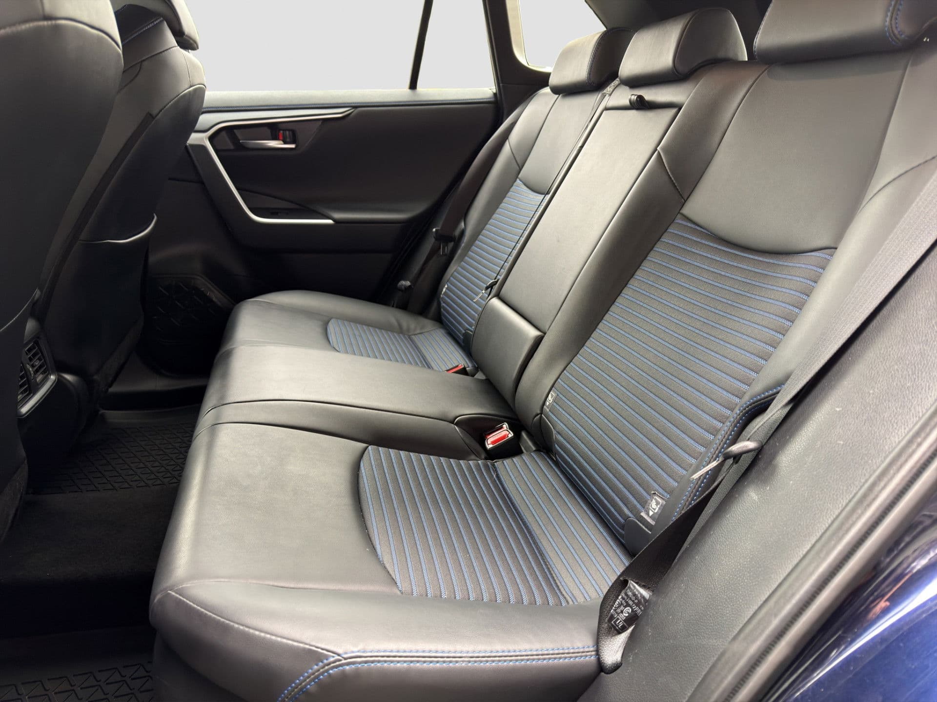 Toyota RAV4 2.5 Hybrid Style Two-tone | Half leder | JBL | Stuur verw. | Carplay thumbnail 13