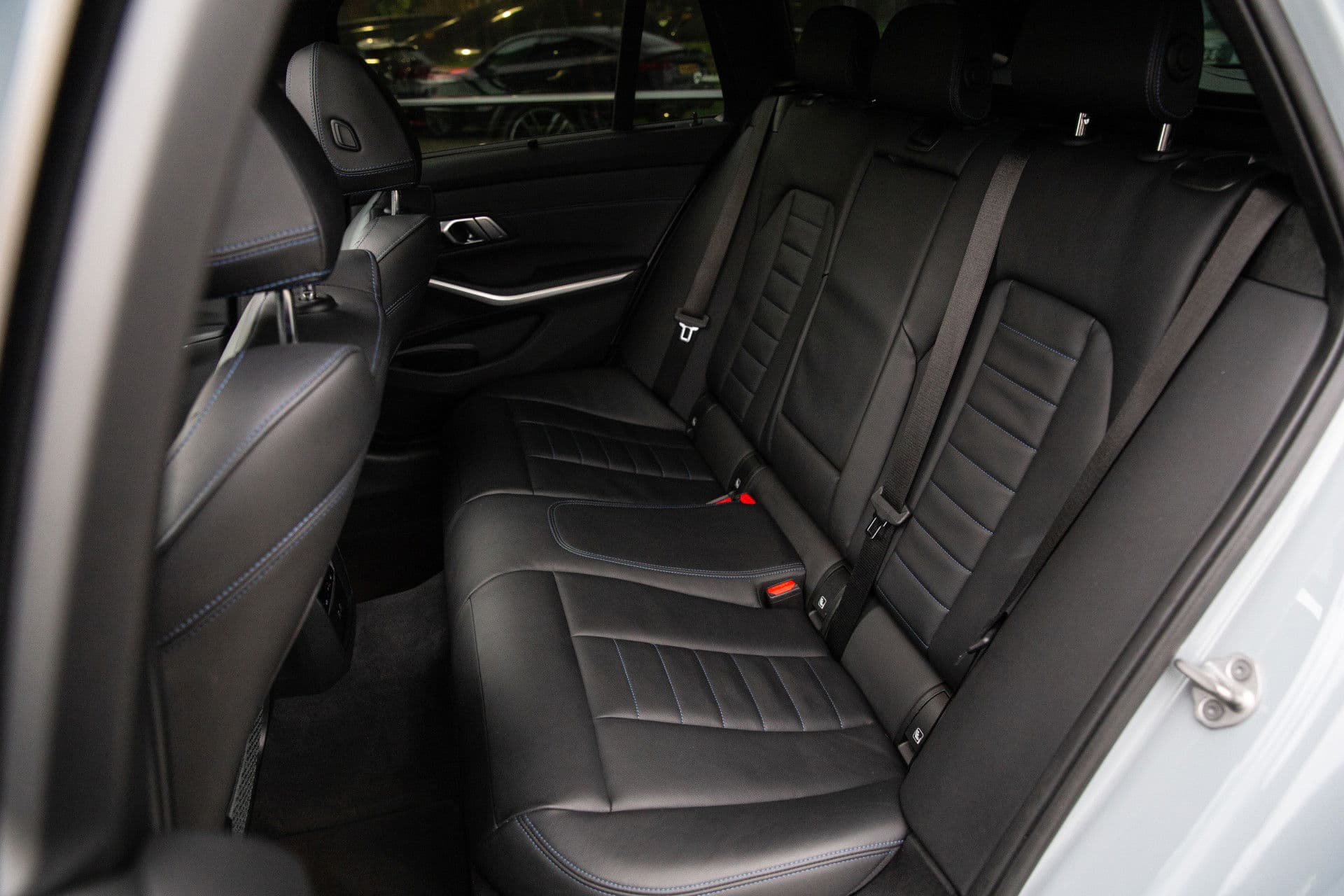 BMW 3 Serie Touring 330e xDrive M-Sport , Panoramadak, Keyless entry, Head-up display, thumbnail 10