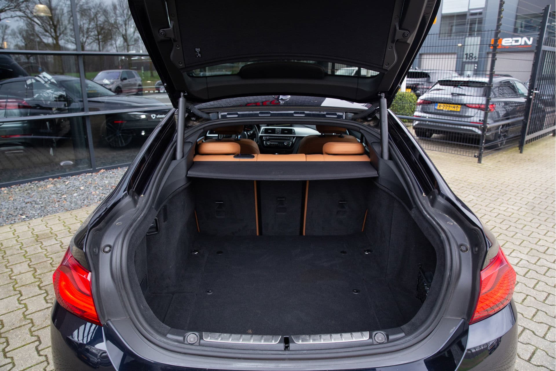 BMW 4 Serie Gran Coupé 418i High Executive M-Sport , Panoramadak, Head-up display, Achteruitrijcamera, thumbnail 24