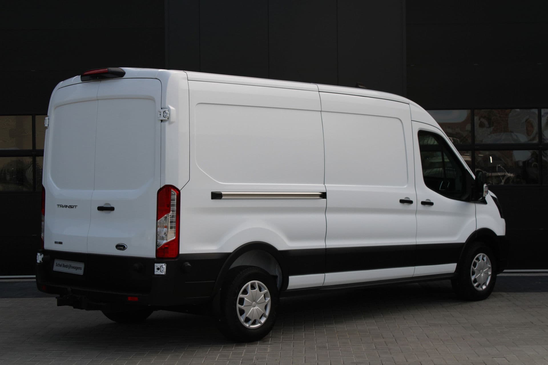 Ford Transit 350 2.0 TDCI L3H2 Trend MHEV 170pk Trend - Navigatie - Blind Spot - Adaptive cruise - Camera - 270gr deuren - Trekhaak - Rijklaar thumbnail 3