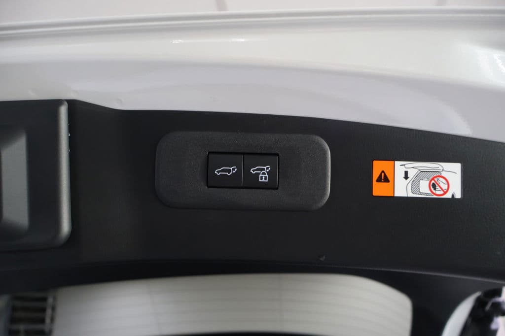 Lexus NX 450h+ AWD Luxury Line | Explorer Pack thumbnail 30