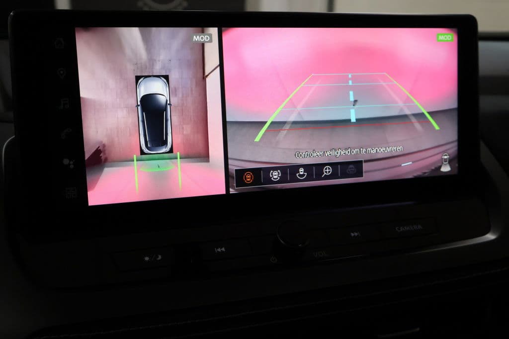 Nissan QASHQAI 1.3 MHEV X Tekna + | Pano | HUD thumbnail 31