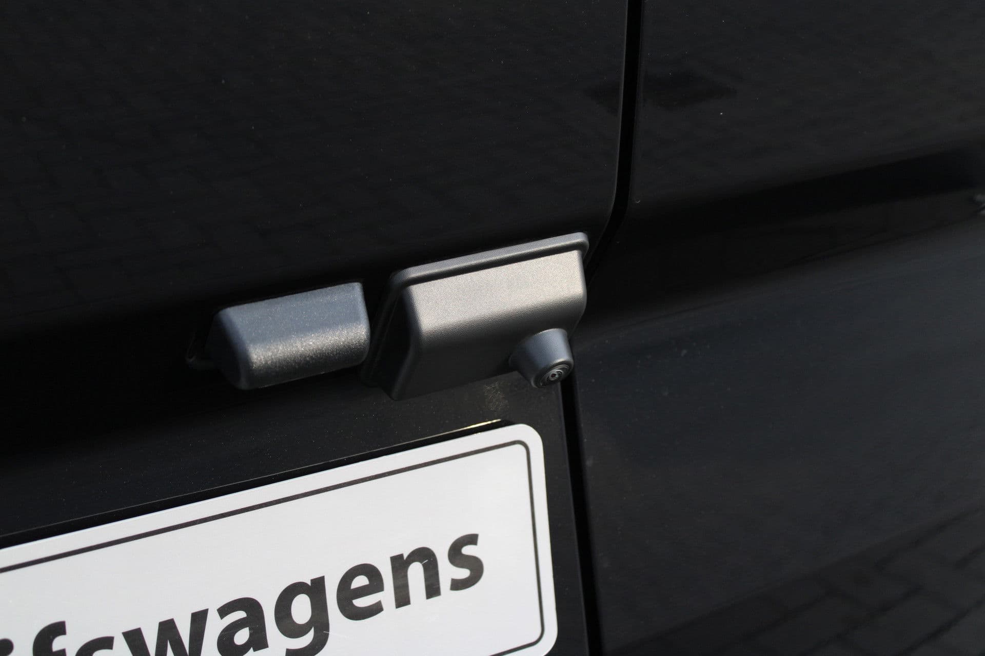 Ford Transit Custom 320 2.5 PHEV L2H1 Limited 232pk - 2x Schuifdeur - Trekhaak - Stoel/Stuurverwarming - Blindspot - Keyless - Rijklaar thumbnail 40