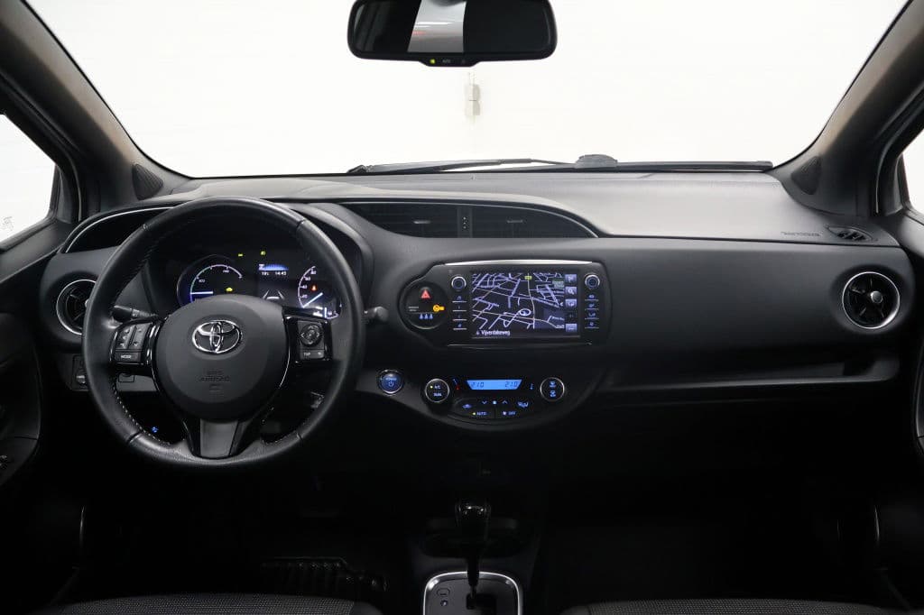 Toyota Yaris 1.5 Hybride Executive thumbnail 17