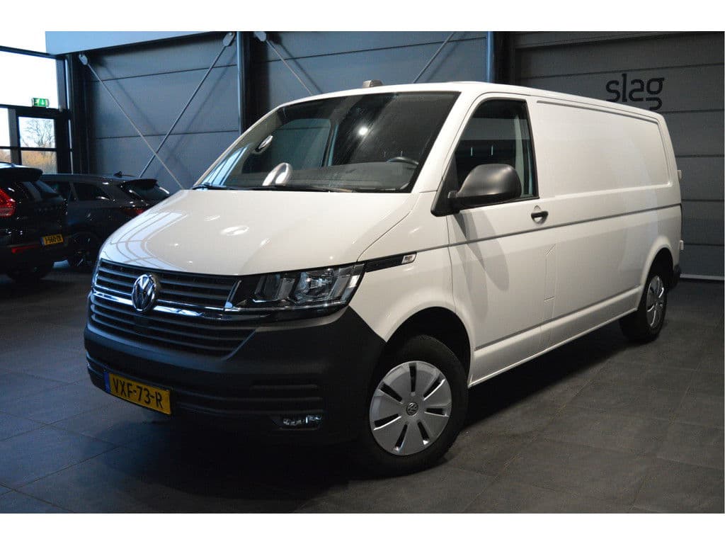 Volkswagen Transporter 2.0 TDI L2H1 airco navi pdc cruise trekhaak 150 pk !!
