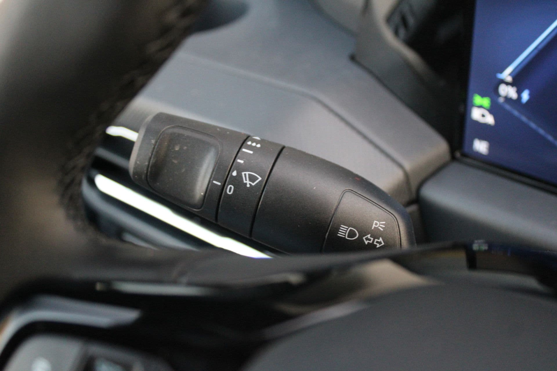 Ford E-Transit Custom 340 L2H1 Limited 65 kWh 218pk - LED - 360 Camera - B&O - ACC - Navi - Stoel/Stuurverwarming - Rijklaar thumbnail 20