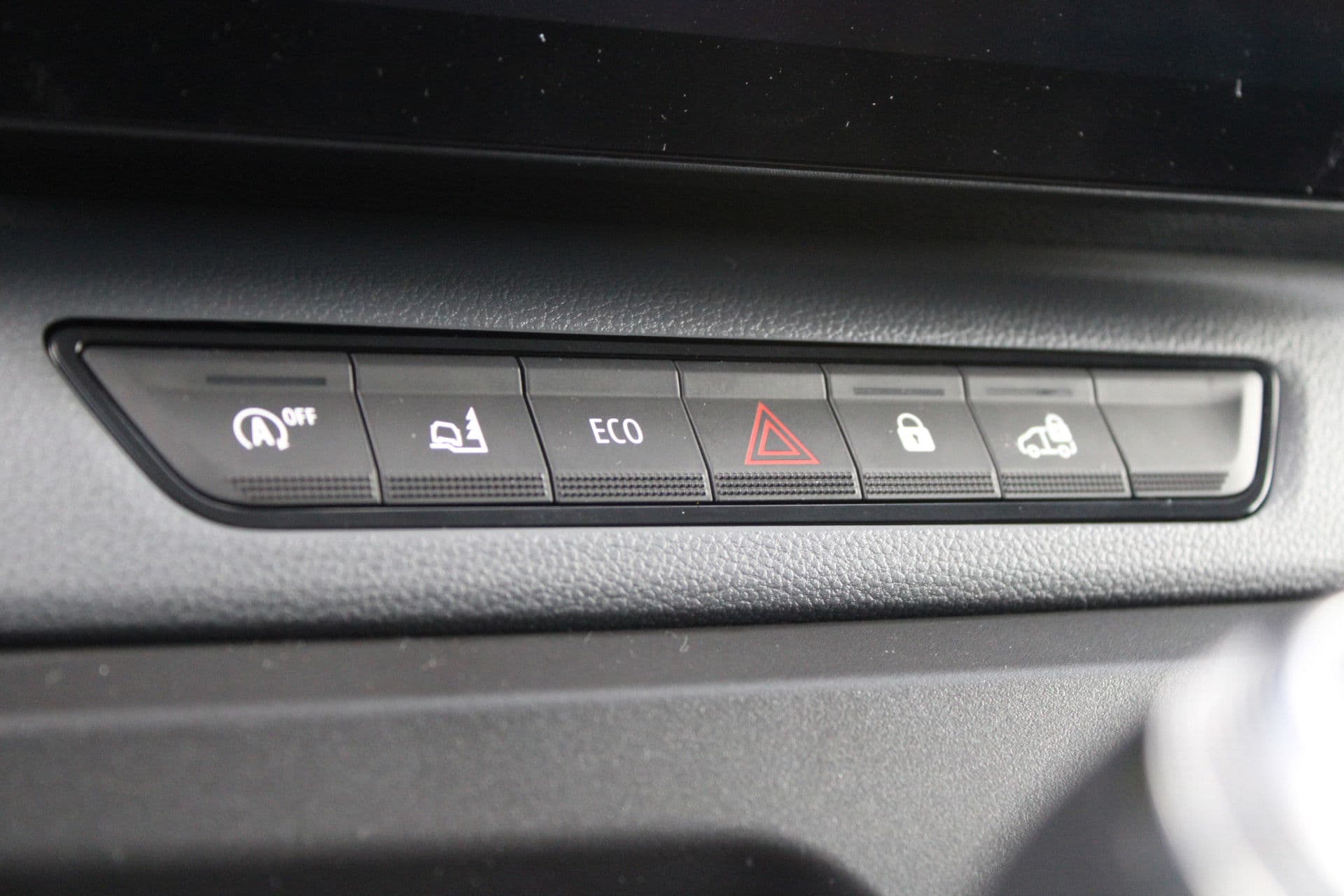 Renault Master T35 2.0 dCi 170pk L2H2 Extra - Navigatie - Camera - 270 gr deuren - Parkeersensoren - Draadloos laden - Rijklaar thumbnail 29