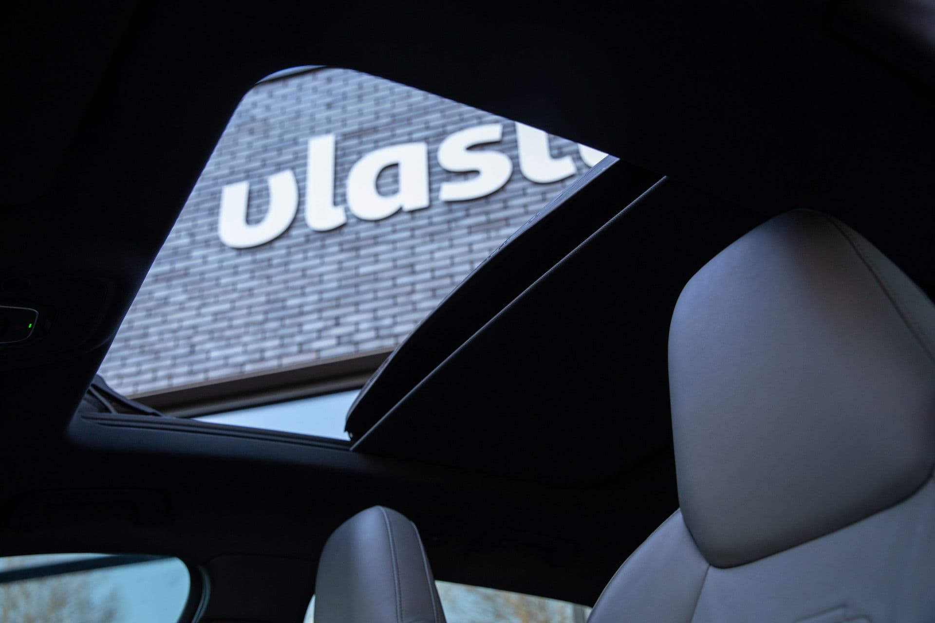 Audi E-tron S quattro 95 kWh , Trekhaak, Panoramadak, Adaptive cruise, 360-graden camera, thumbnail 5