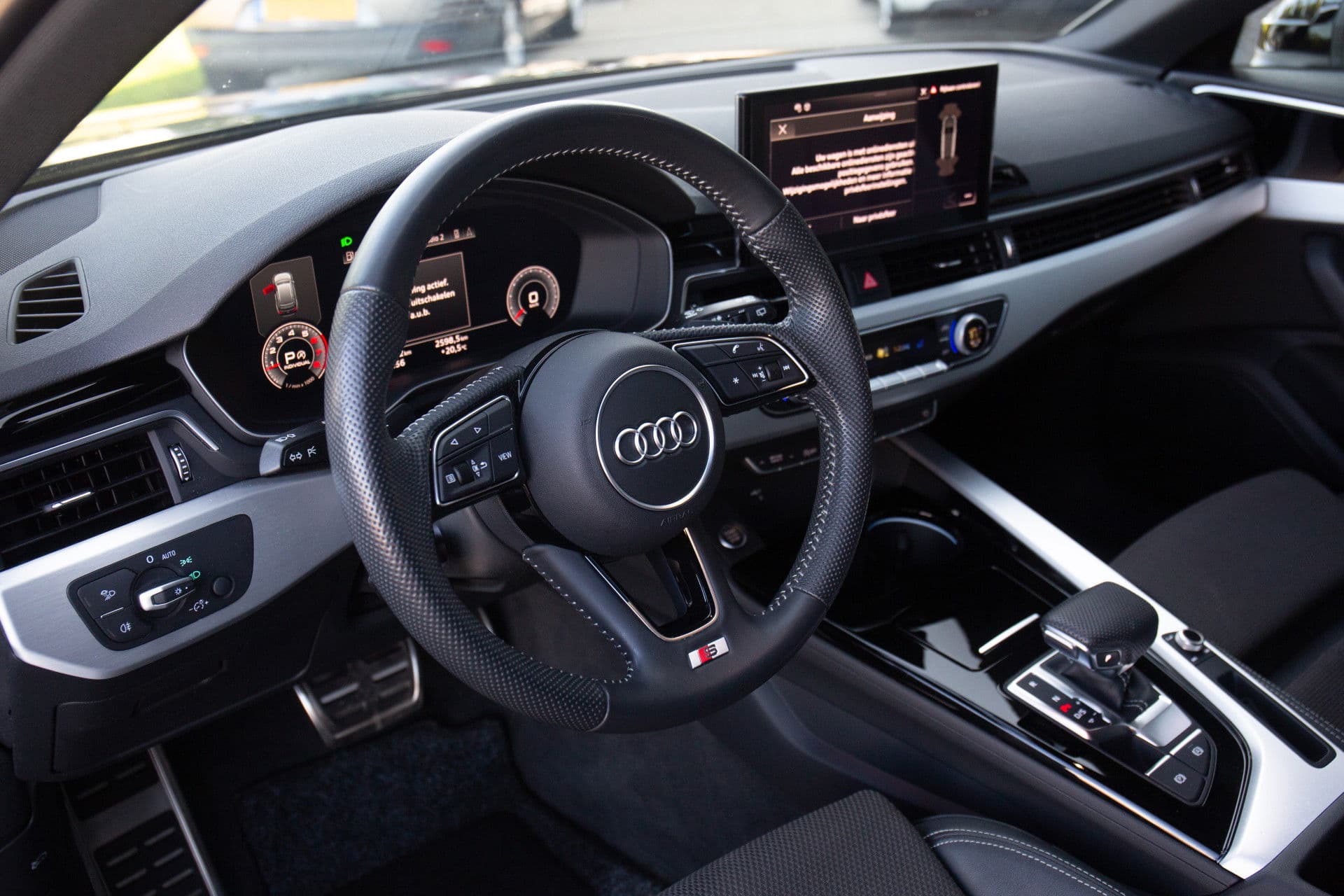 Audi A4 Avant 35 TFSI Launch edition Sport S-line , Automaat, Sfeerverlichting, NL-auto thumbnail 8