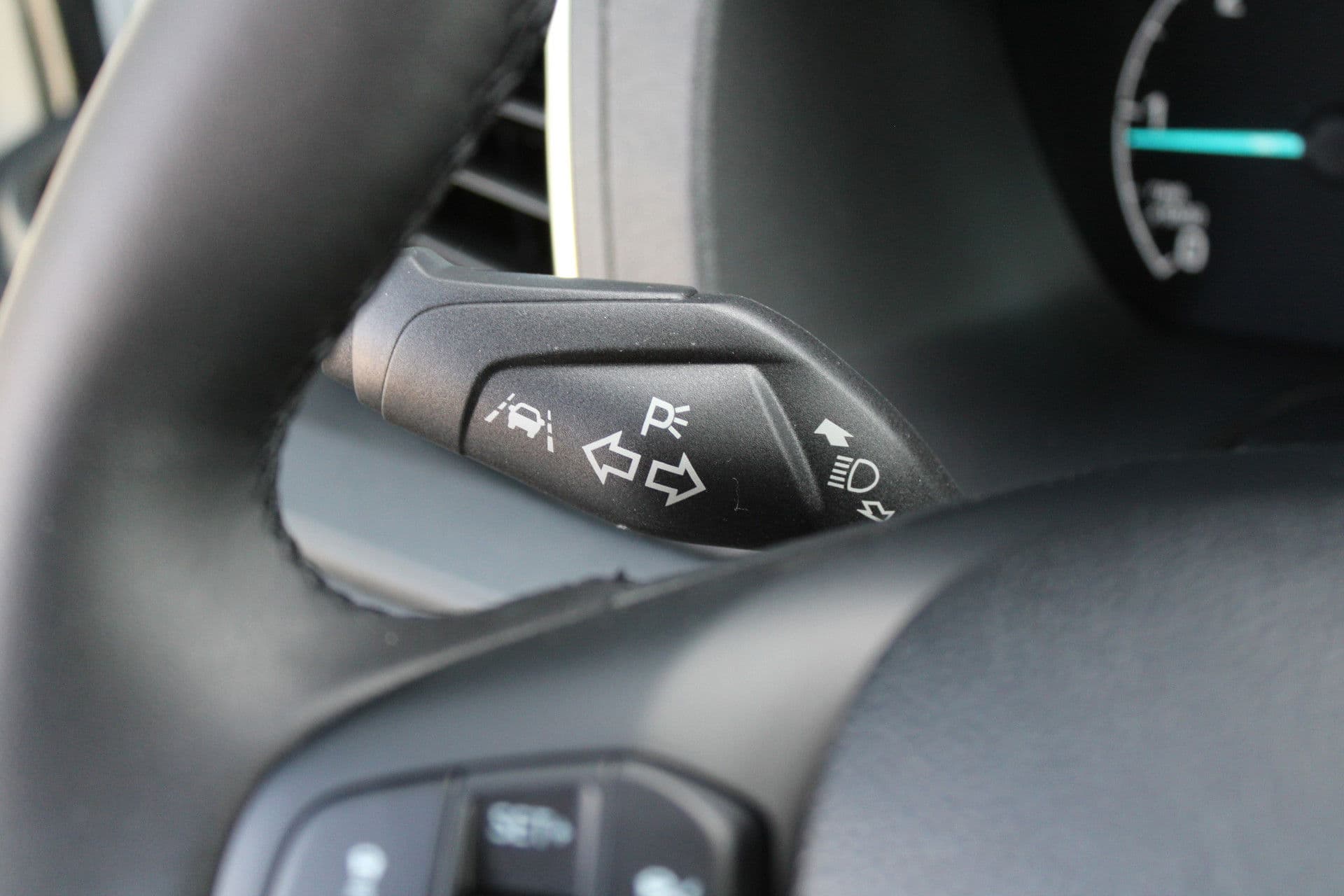 Ford Transit 350 2.0 TDCI L3H2 Trend 130pk Trend - Navigatie - Blind Spot - Adaptive cruise - Camera - 270gr deuren - Trekhaak - Rijklaar thumbnail 12