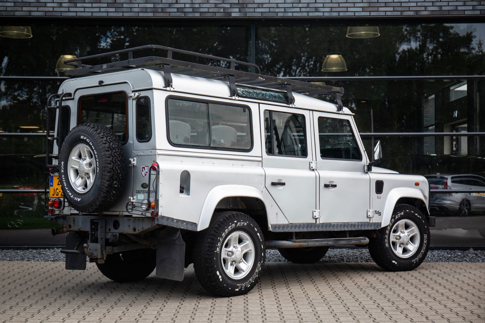 Land Rover Defender 2.5 110 Td5 County , 9 Persoons!, Origineel NL, Trekhaak, thumbnail 6