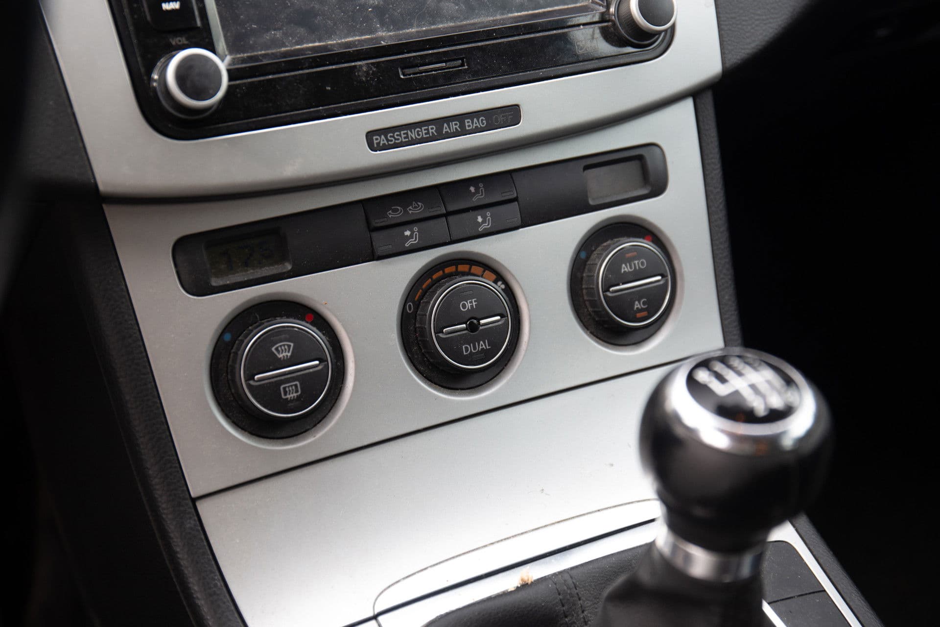 Volkswagen Passat Variant 1.4 TSI Comfortline thumbnail 8