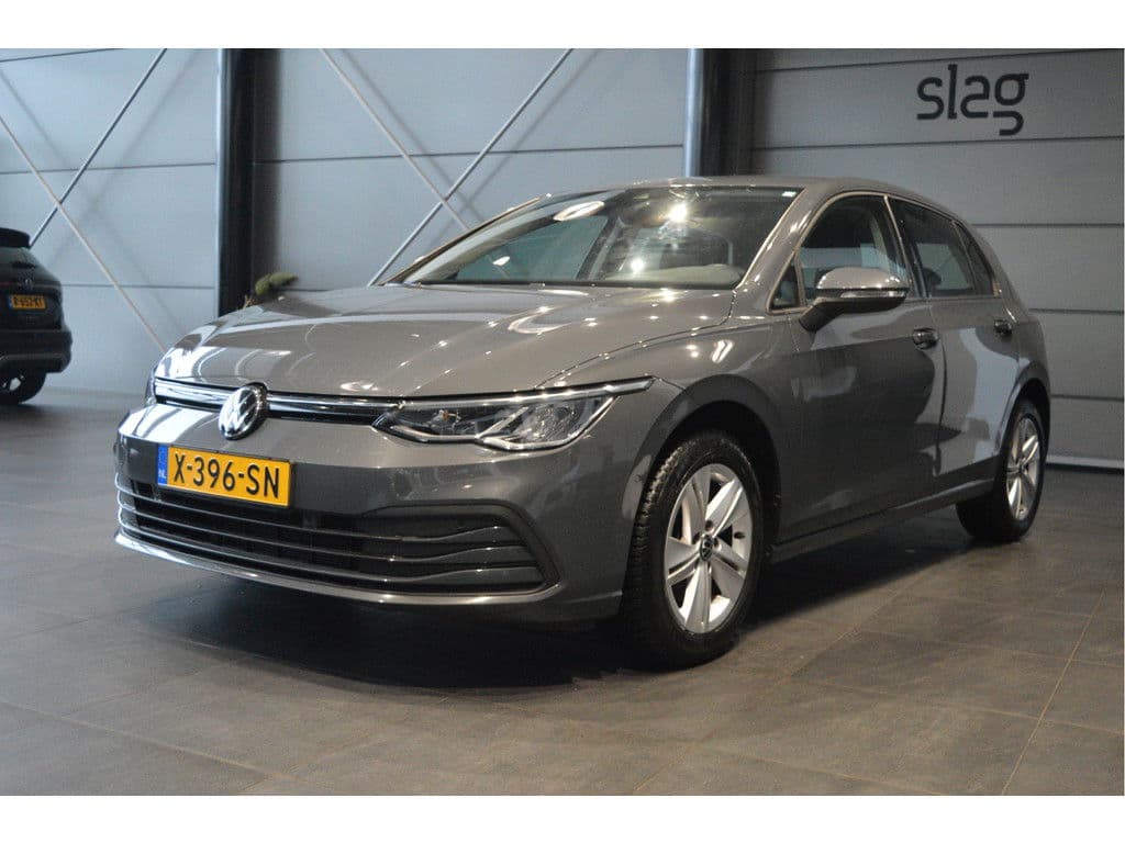 Volkswagen Golf 1.0 eTSI Life navi clima cruise led pdc !! thumbnail 2