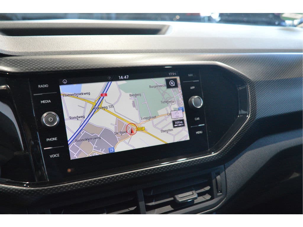 Volkswagen T-Cross 1.0 TSI Life navi clima cruise pdc trekhaak 17 inch !! thumbnail 19