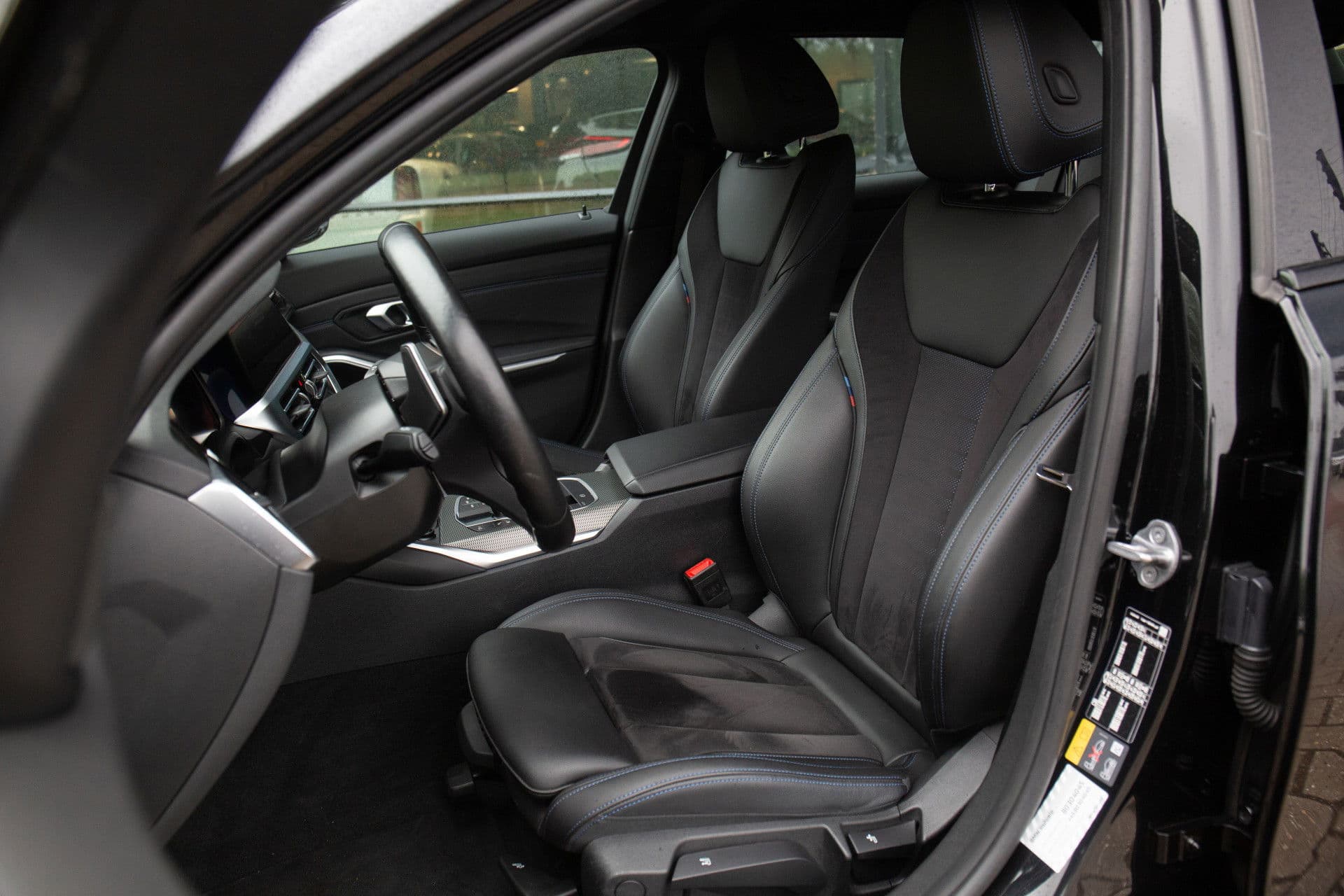 BMW 3 Serie Touring 330e High Executive M-Sport 290pk , Adaptive cruise, Trekhaak, Sfeerverlichting, thumbnail 6