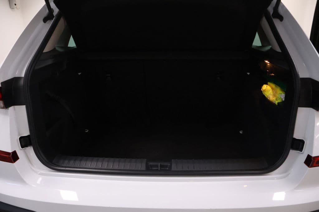 Škoda Kamiq 1.5 TSI Sport | Automaat thumbnail 30