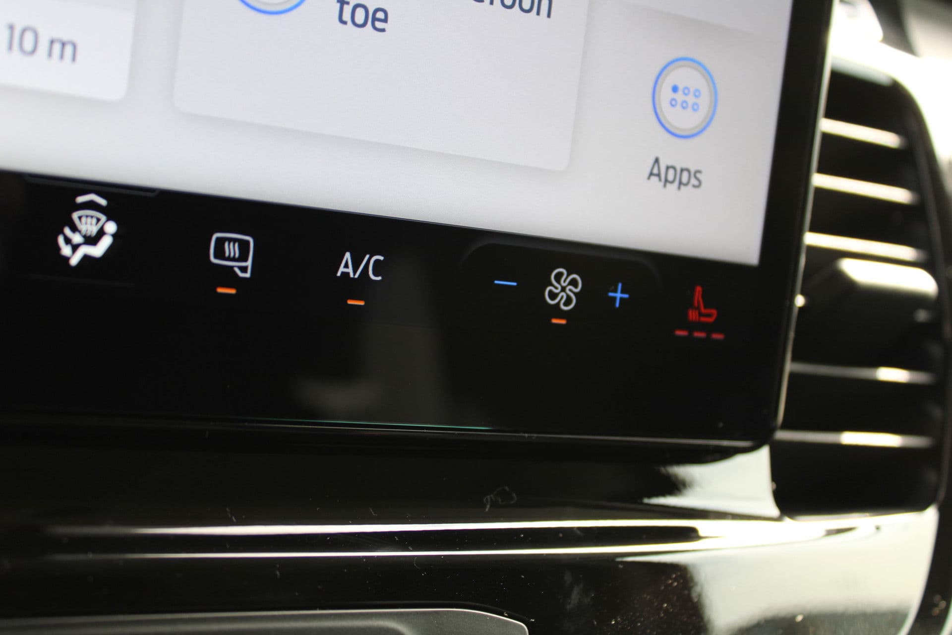 Ford Transit 350 2.0 TDCI L2H2 Trend 165pk - Facelift - Adaptive Cruise - Navigatie - Blind Spot - 360 Camera - Stoel - Stuurverwarming - Rijklaar thumbnail 24