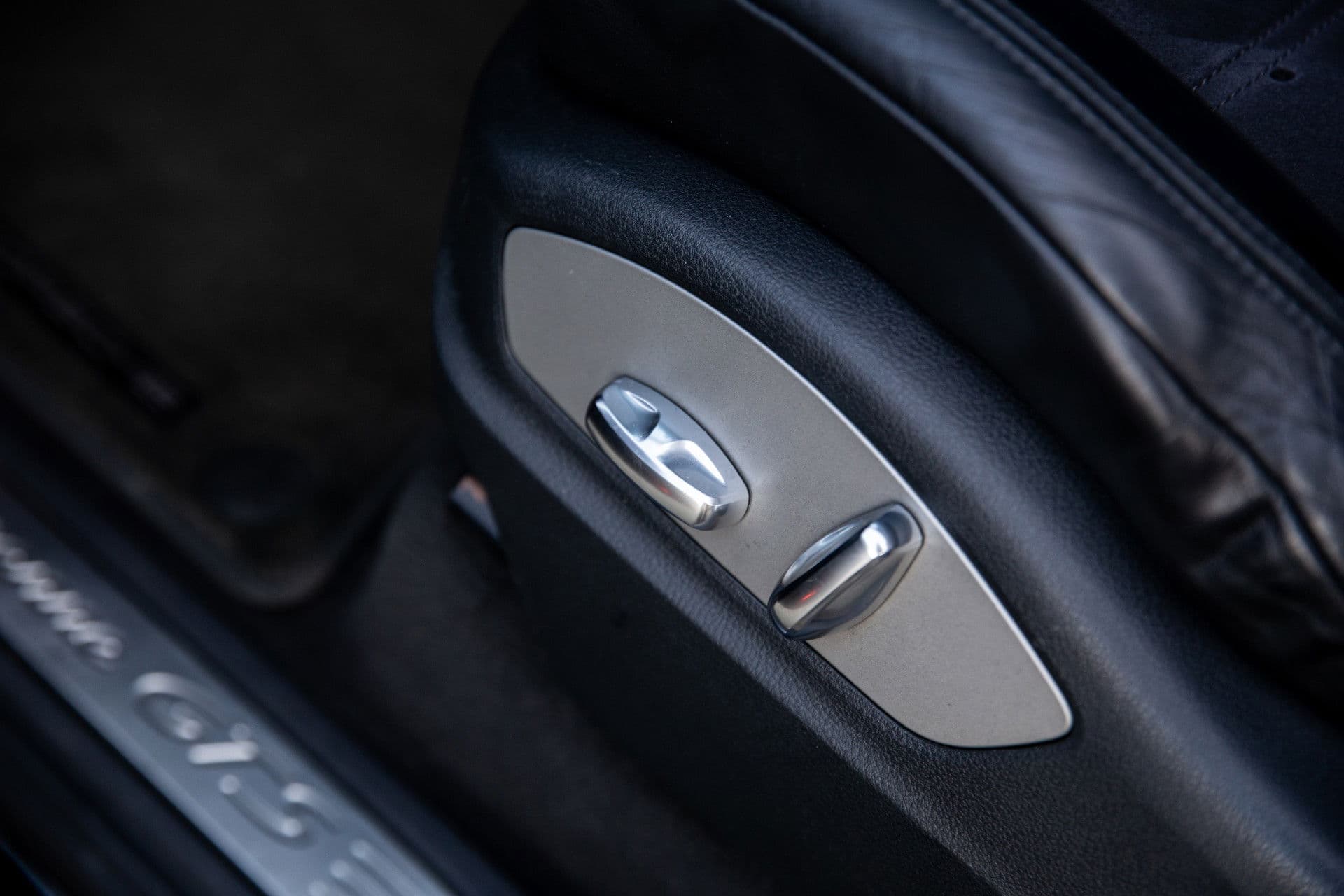 Porsche Cayenne 4.8 GTS , Panoramadak, Cruise control, Memory-seat, Achteruitrijcamera thumbnail 25