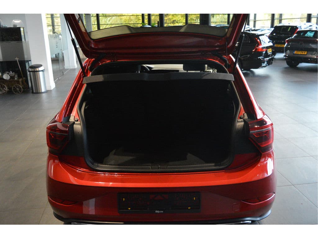 Volkswagen Polo 1.0 TSI 2X R-Line keyless cruise carplay led pdc camera !! thumbnail 7