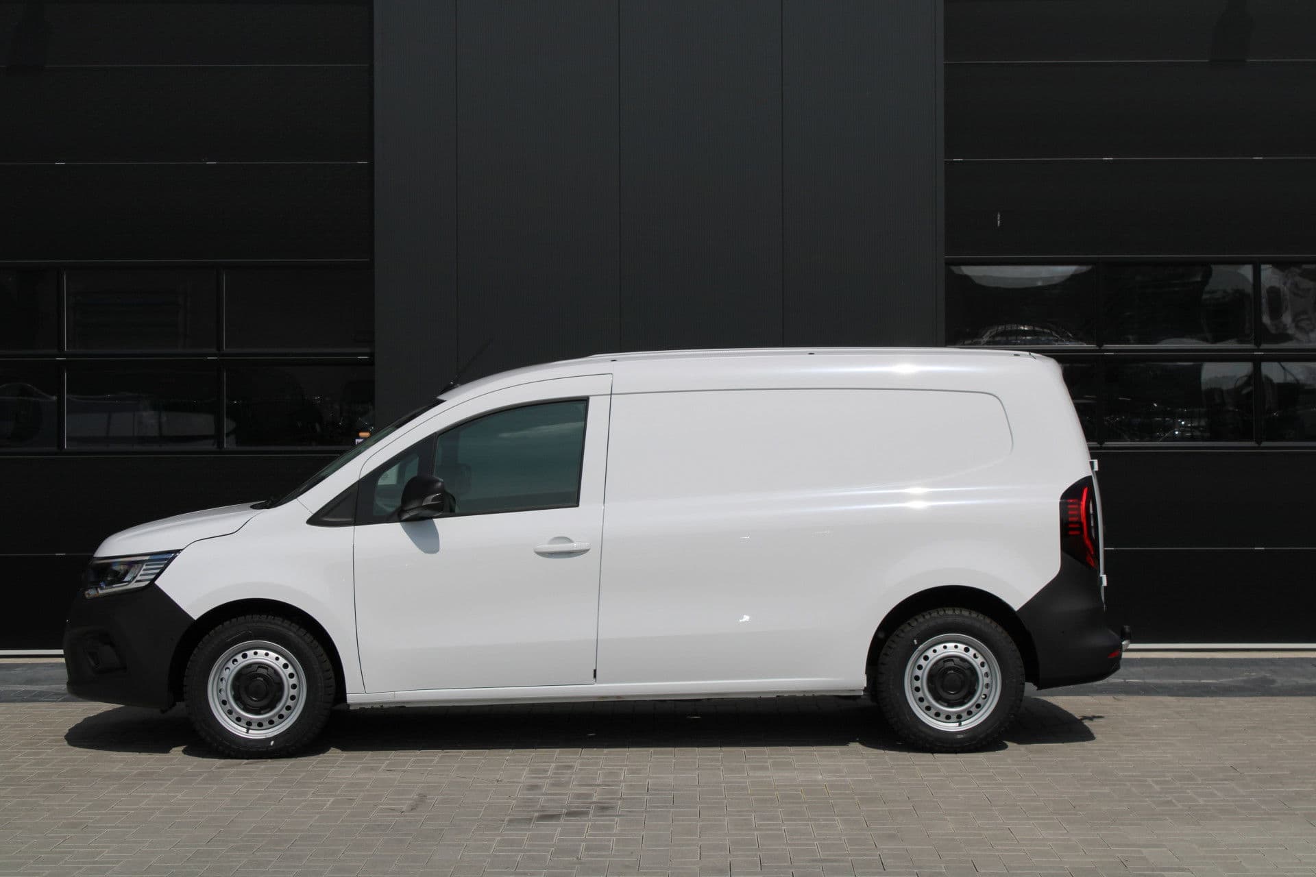 Renault Kangoo E-Tech Advance L2 44 kWh 123pk - Trekhaak - Stoelverwarming - PDC - Navi - Betimmering - LED - DAB - Cruise - Rijklaar thumbnail 31