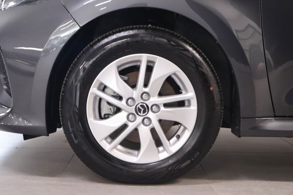 Mazda 2 Hybrid 1.5 Centre-line | LMV | Apple Car Play thumbnail 5