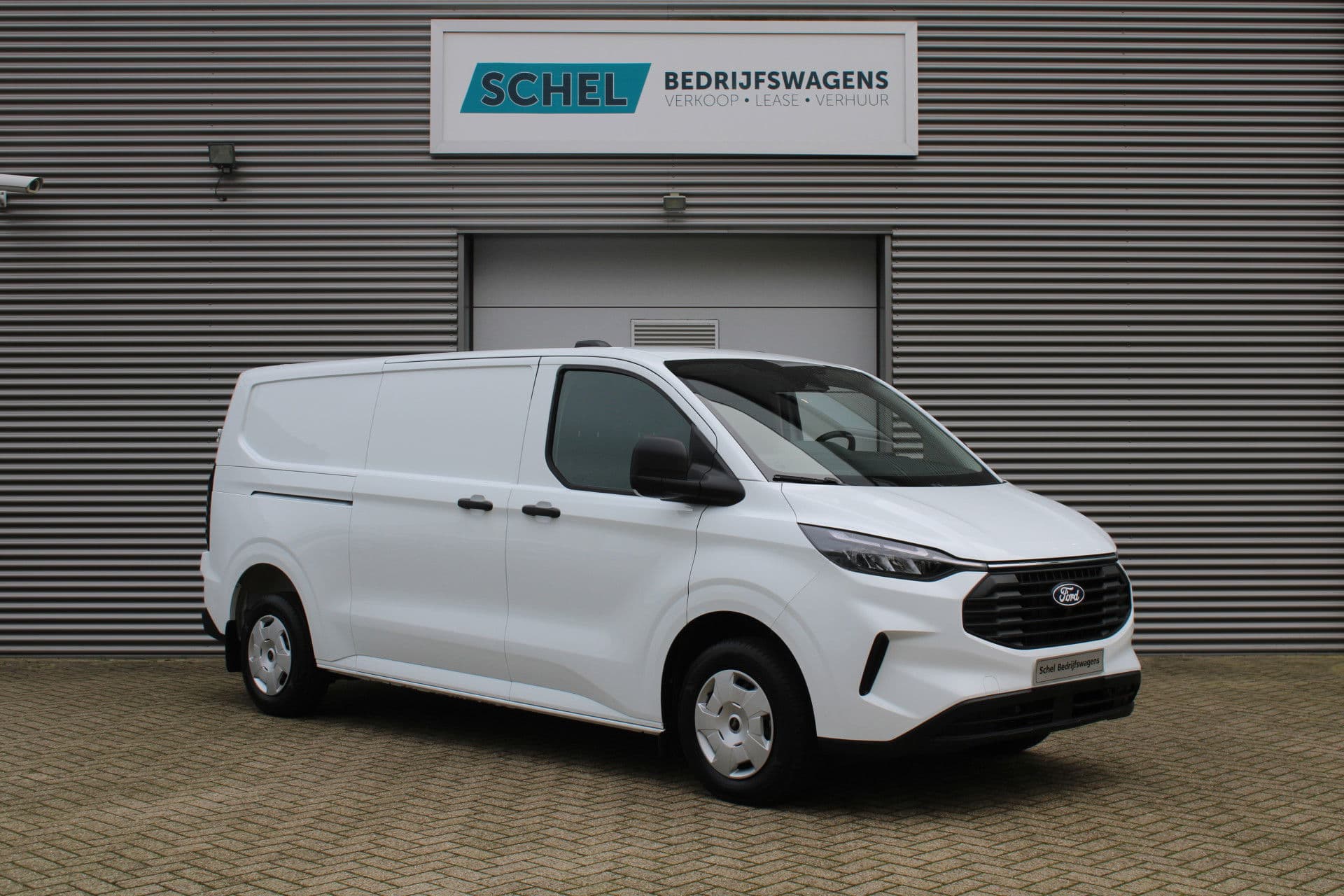 Ford Transit Custom 320 2.0 TDCI L2H1 Trend 136pk - 2x Schuifdeur - LED koplampen - Carplay - Android - Camera - Stoelverwarming - 70l tank - Rijklaar thumbnail 3
