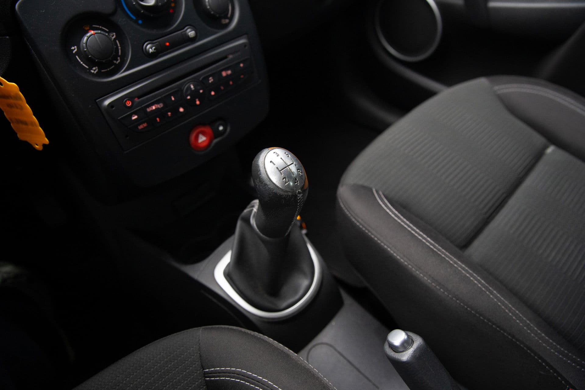 Renault Clio 1.2 TCe Collection , Cruise control, Airco thumbnail 7