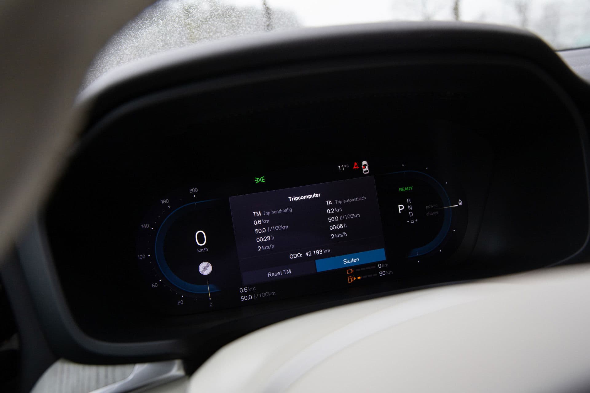 Volvo V60 2.0 T6 Plug-in hybrid AWD Plus Bright , Panoramadak, Adap. cruise, Stoel/stuurverwarming, thumbnail 6