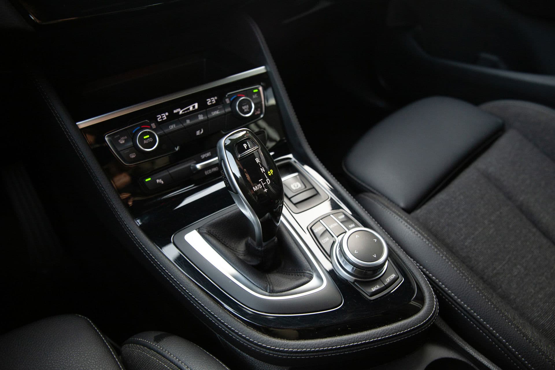 BMW 2 Serie Gran Tourer 218i 7p. Executive Launch Edition , Trekhaak, Achteruitrijcamera, thumbnail 6