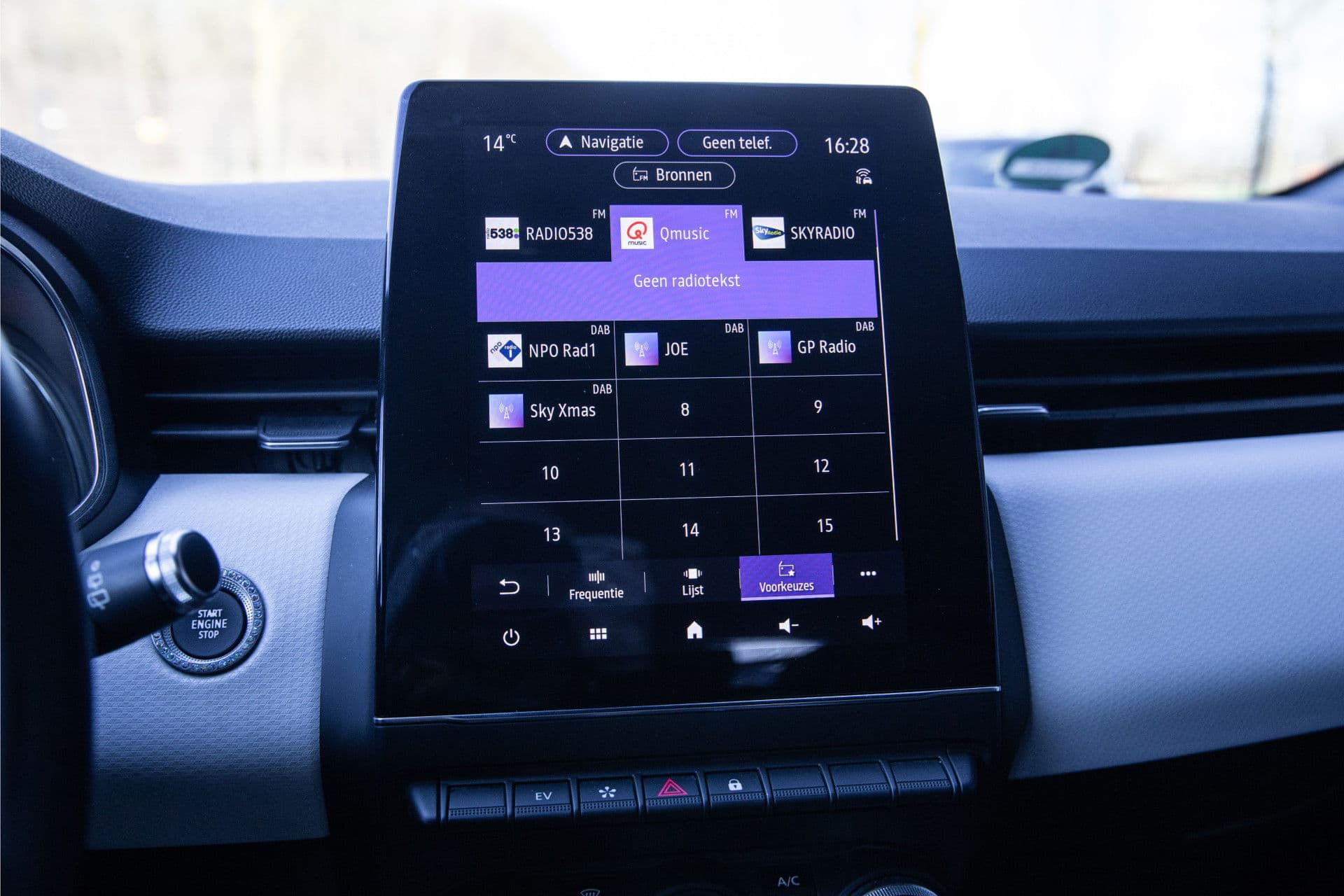 Renault Clio 1.6 E-Tech Hybrid 140 Zen , Carplay, Camera, Keyless entry, thumbnail 16