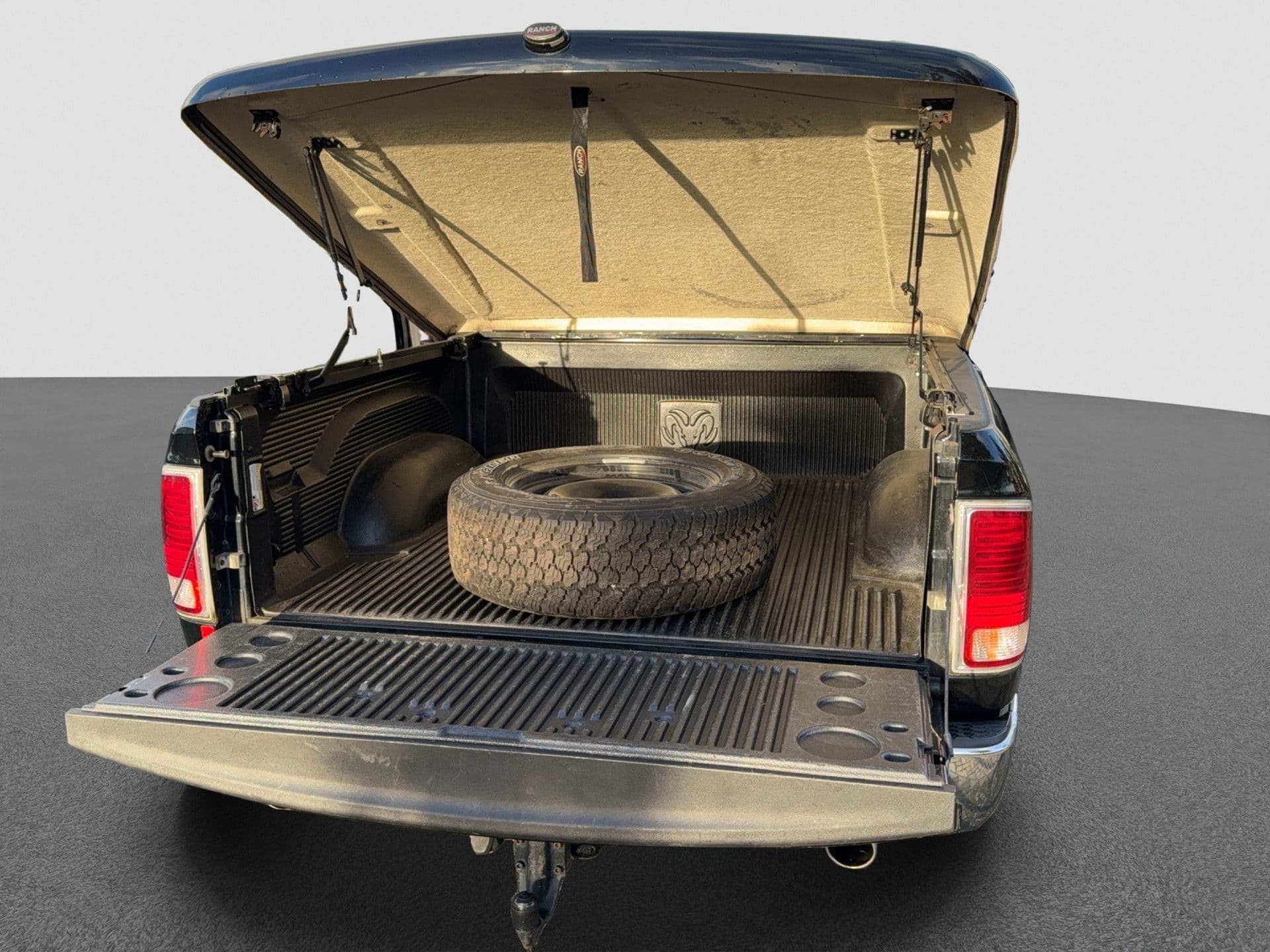 Dodge Ram 1500 5.7 V8 4x4 Crew Cab 5'7 Laramie | 382 EURO BIJTELLING | Stoel ventilatie | LPG thumbnail 16