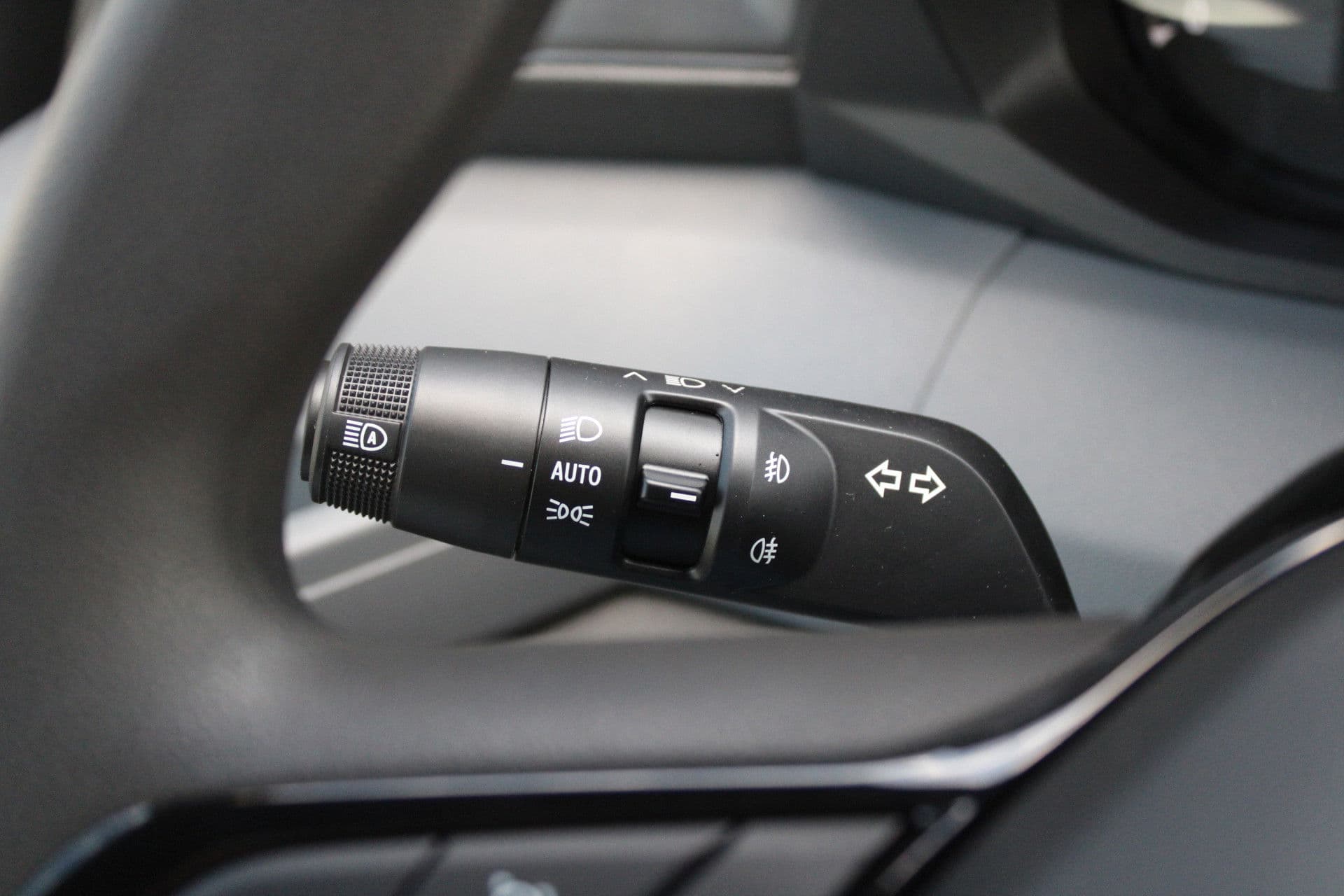 Renault Master T35 2.0 dCi 170pk L2H2 Extra - 2x Schuifdeur - Navigatie - Blind Spot - Camera - Stoelverwarming - Verwarmde voorruit - Rijklaar thumbnail 19