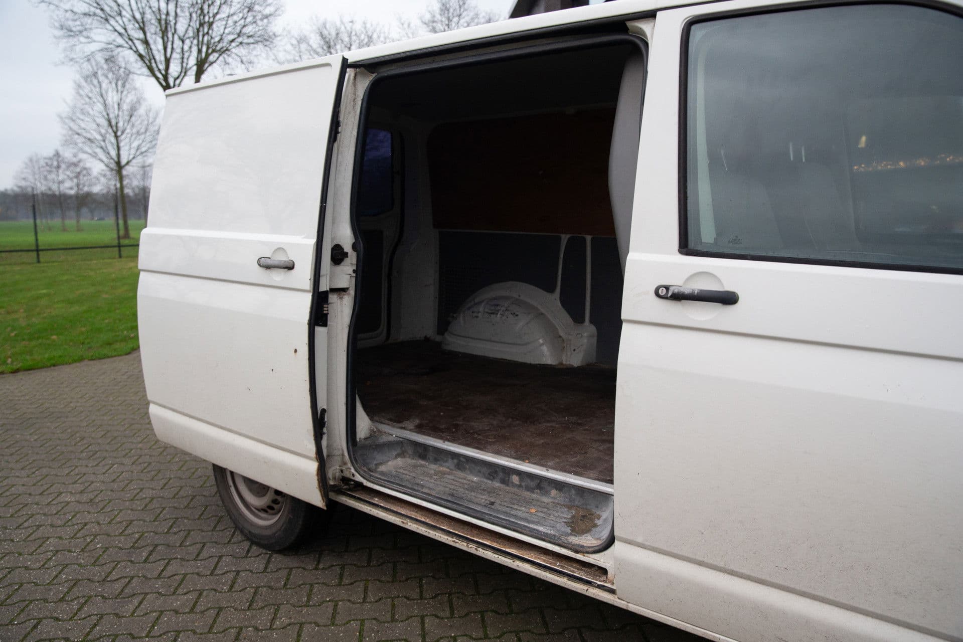 Volkswagen Transporter 1.9 TDI 300 T800 Baseline thumbnail 4