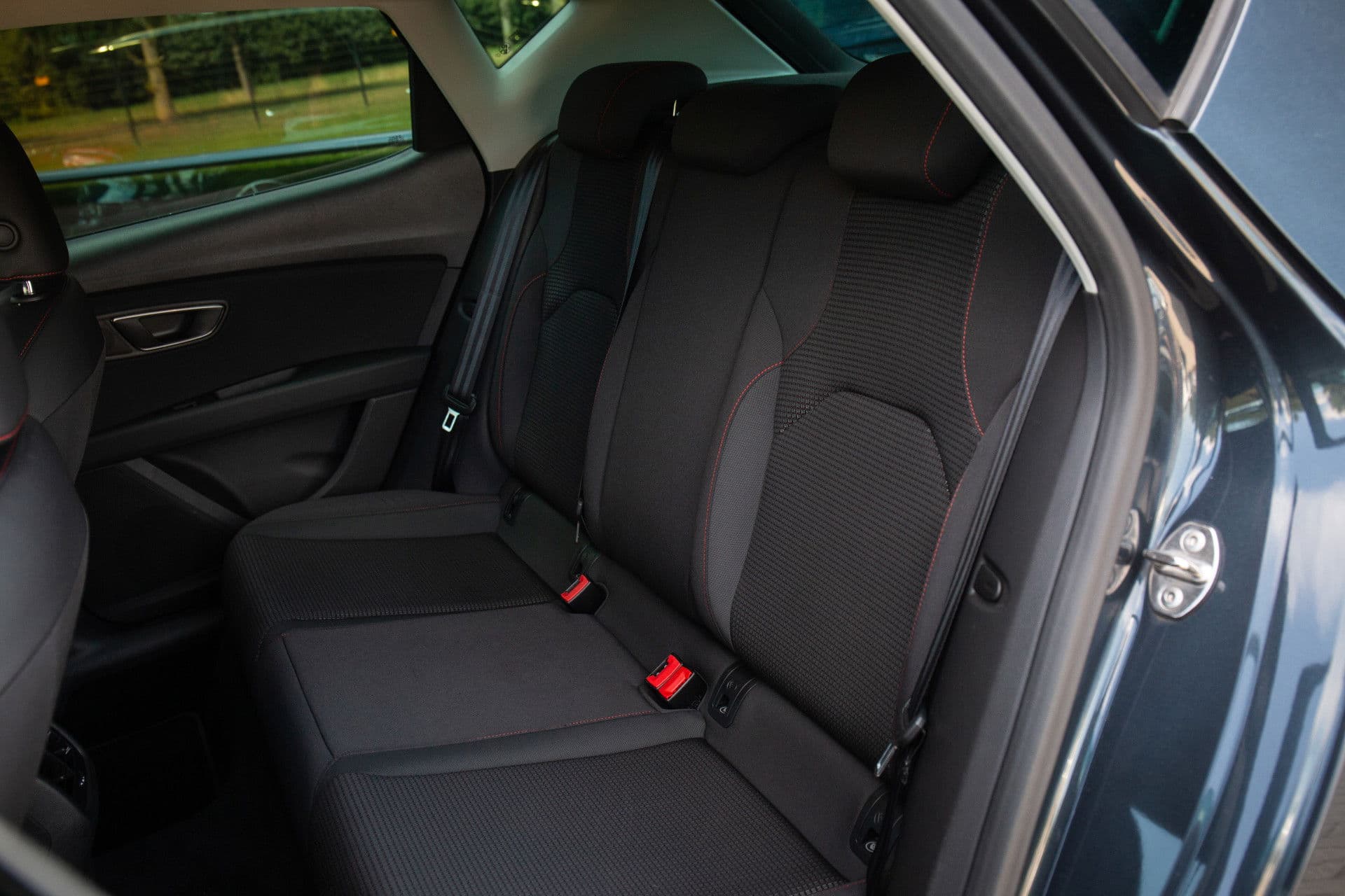 SEAT Leon 1.5 TSI FR Business Intense , Automaat, Cruise control, Sportstuur, Rode sticksels thumbnail 7